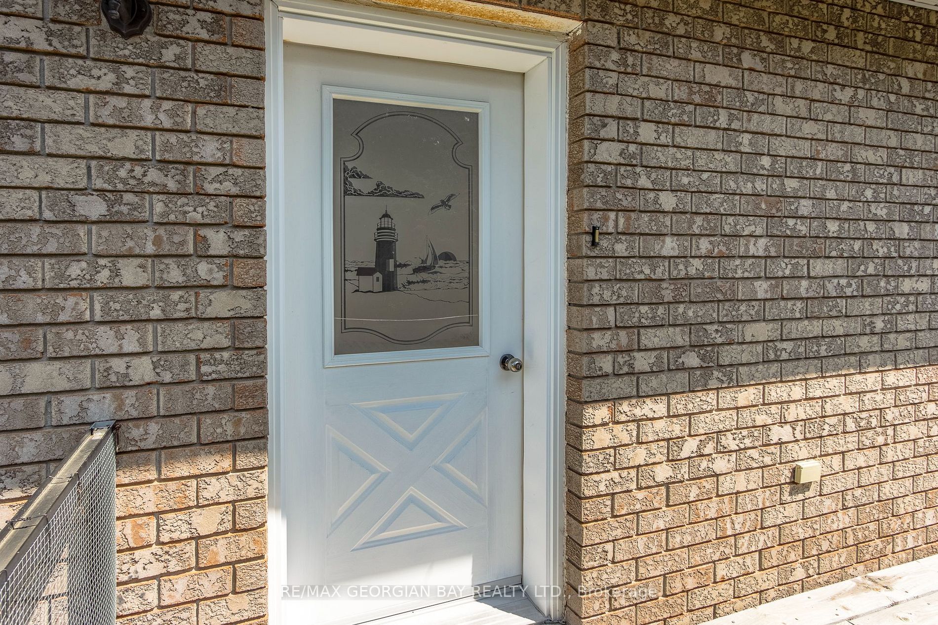 Listing S6689858 - Large Photo # 2