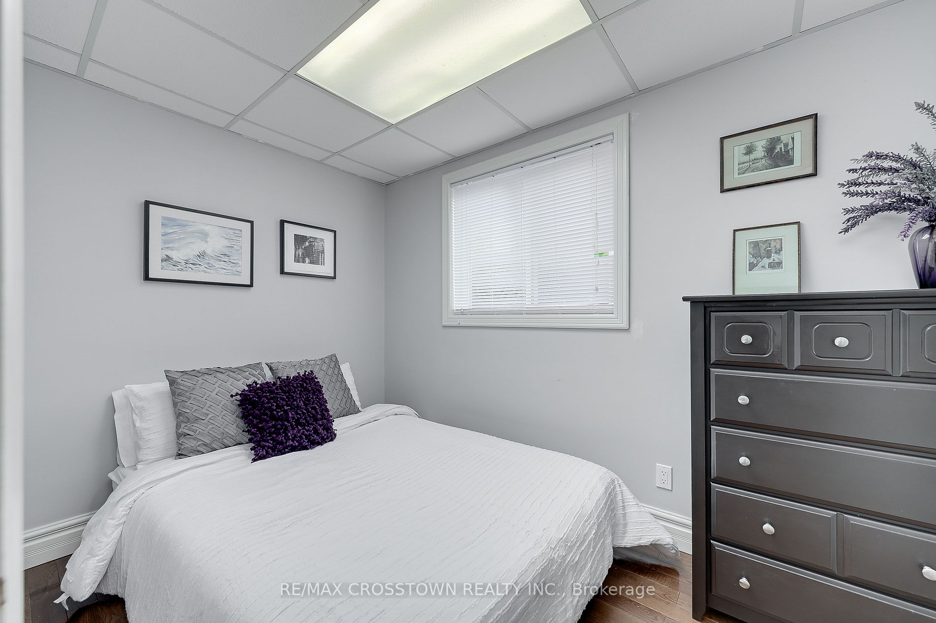 2679 Lakeshore Road E