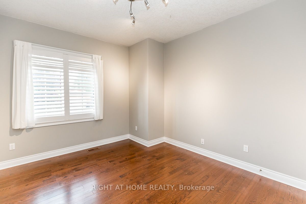 12 Wagner Rd