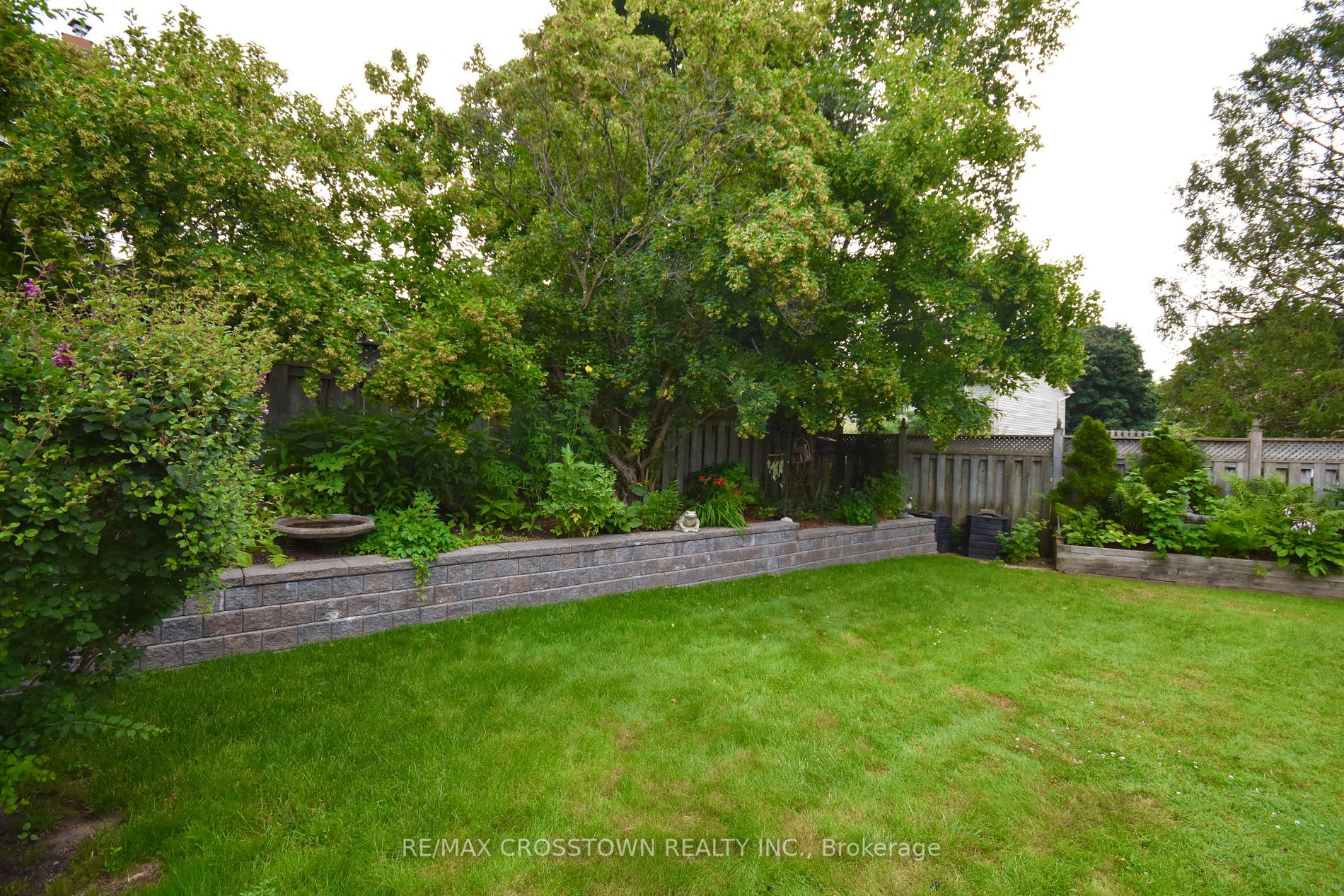 40 Oren Blvd