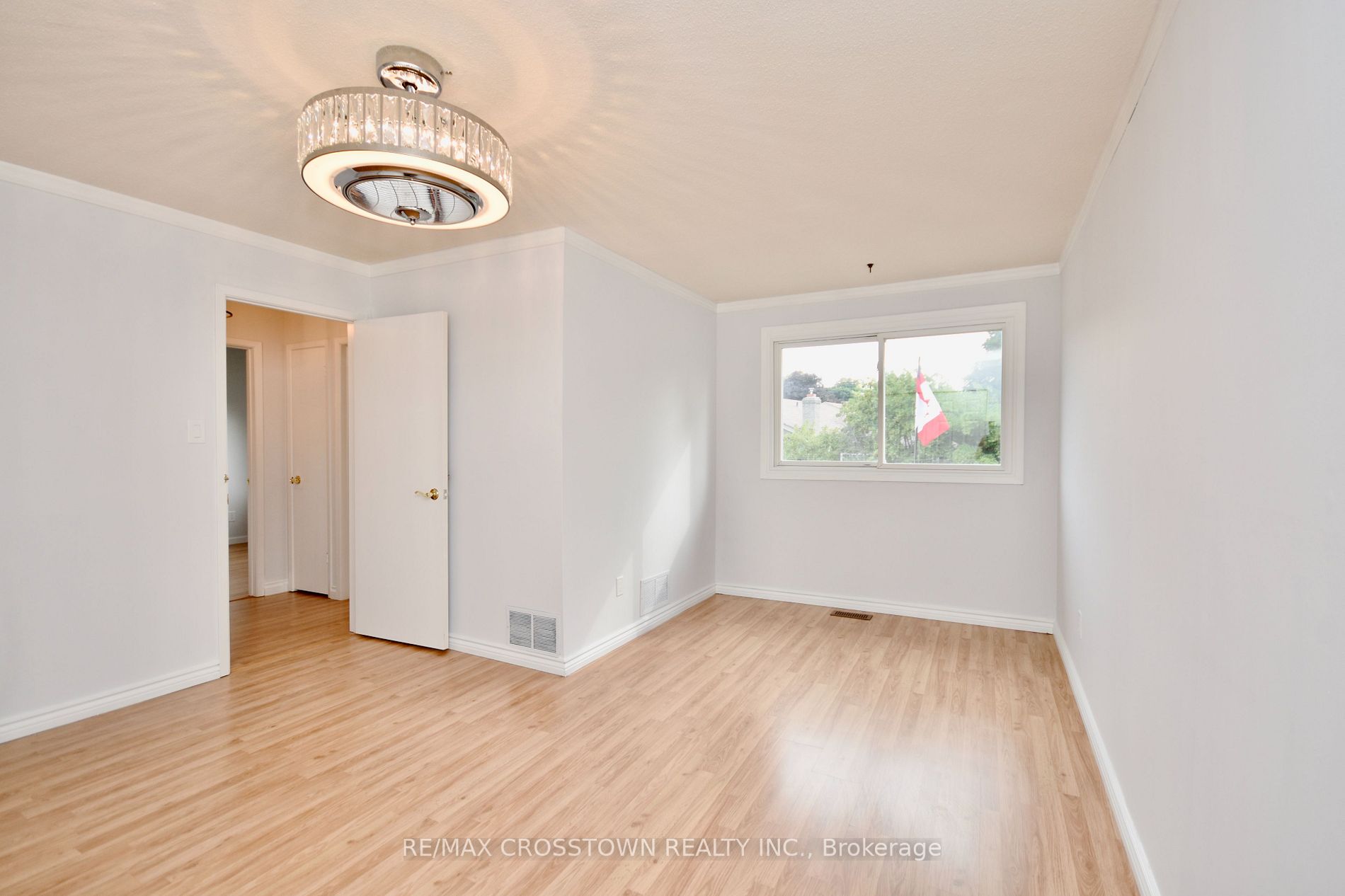 40 Oren Blvd