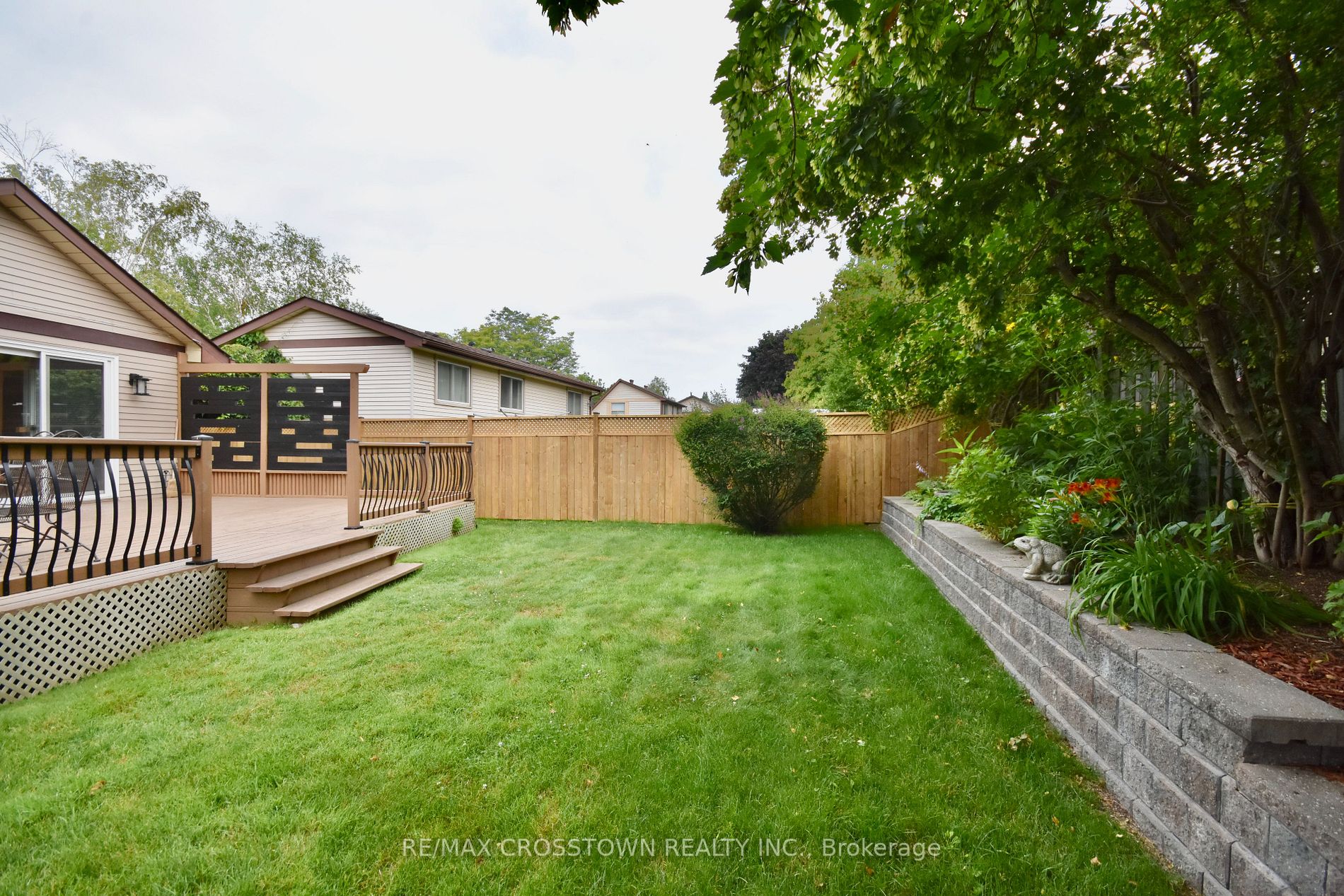 40 Oren Blvd