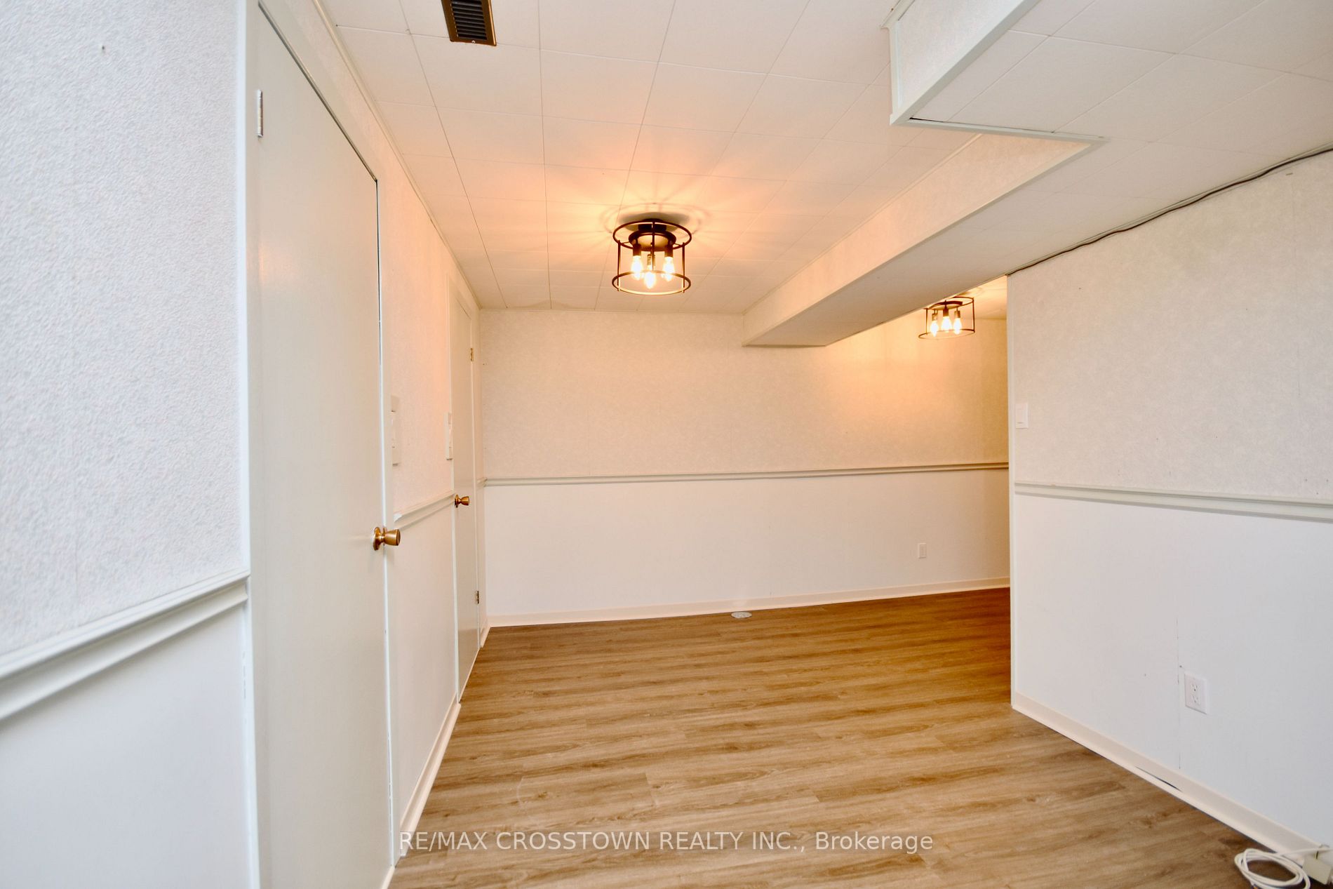 40 Oren Blvd
