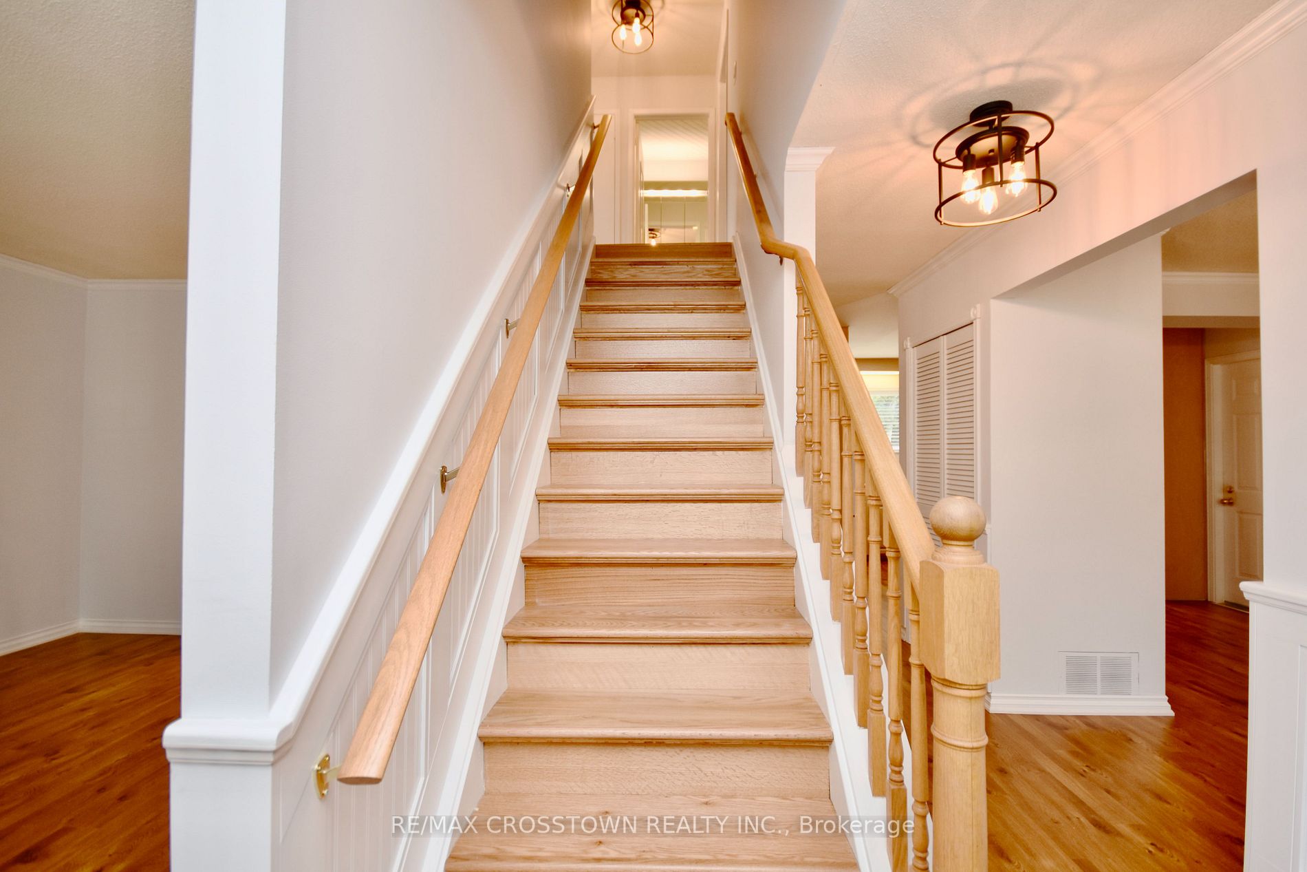 40 Oren Blvd