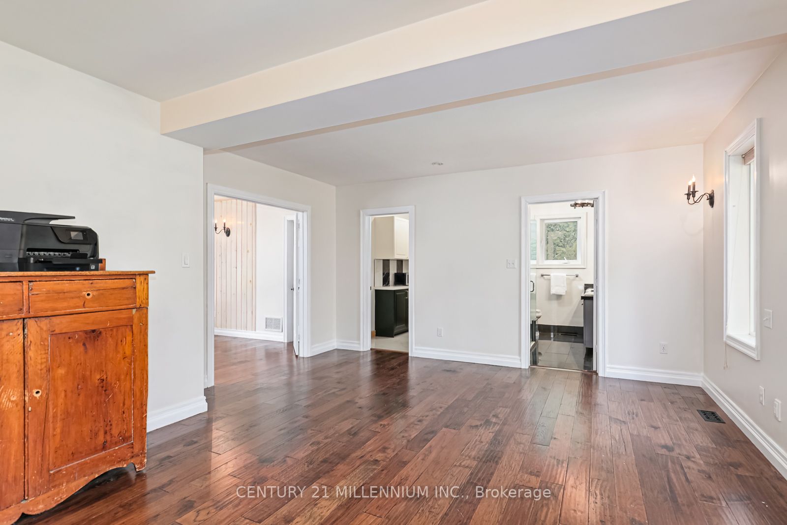 20 Forest Dr