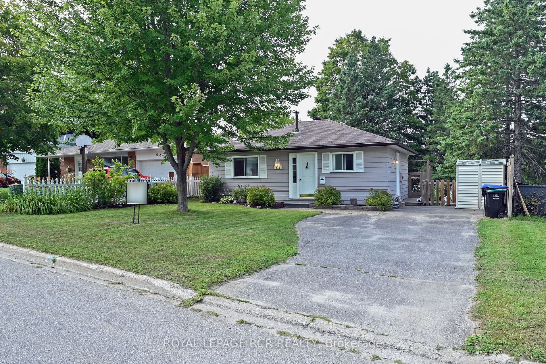 611 Bayview Dr