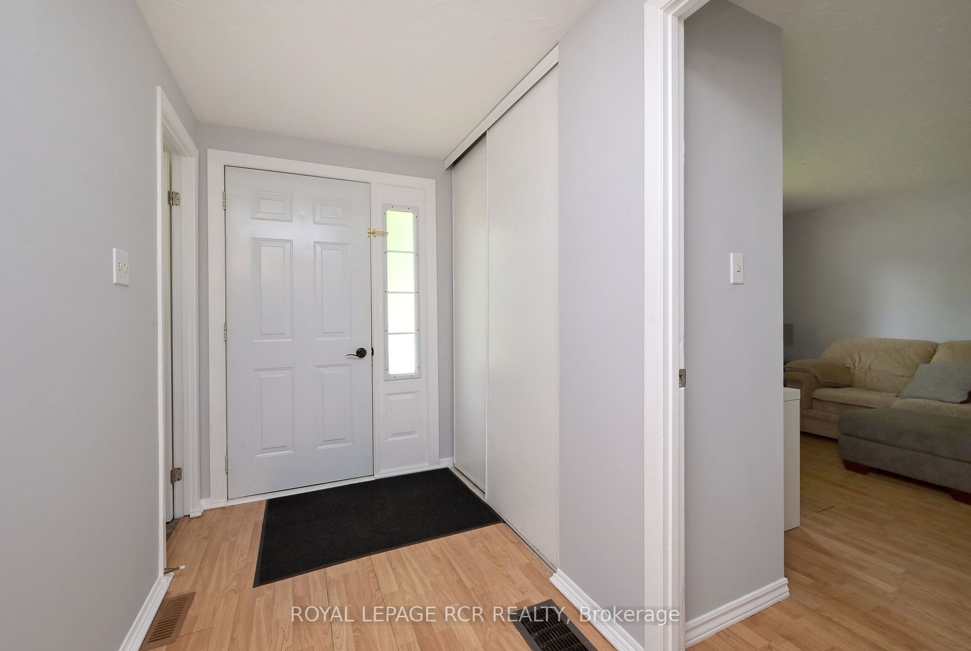 611 Bayview Dr