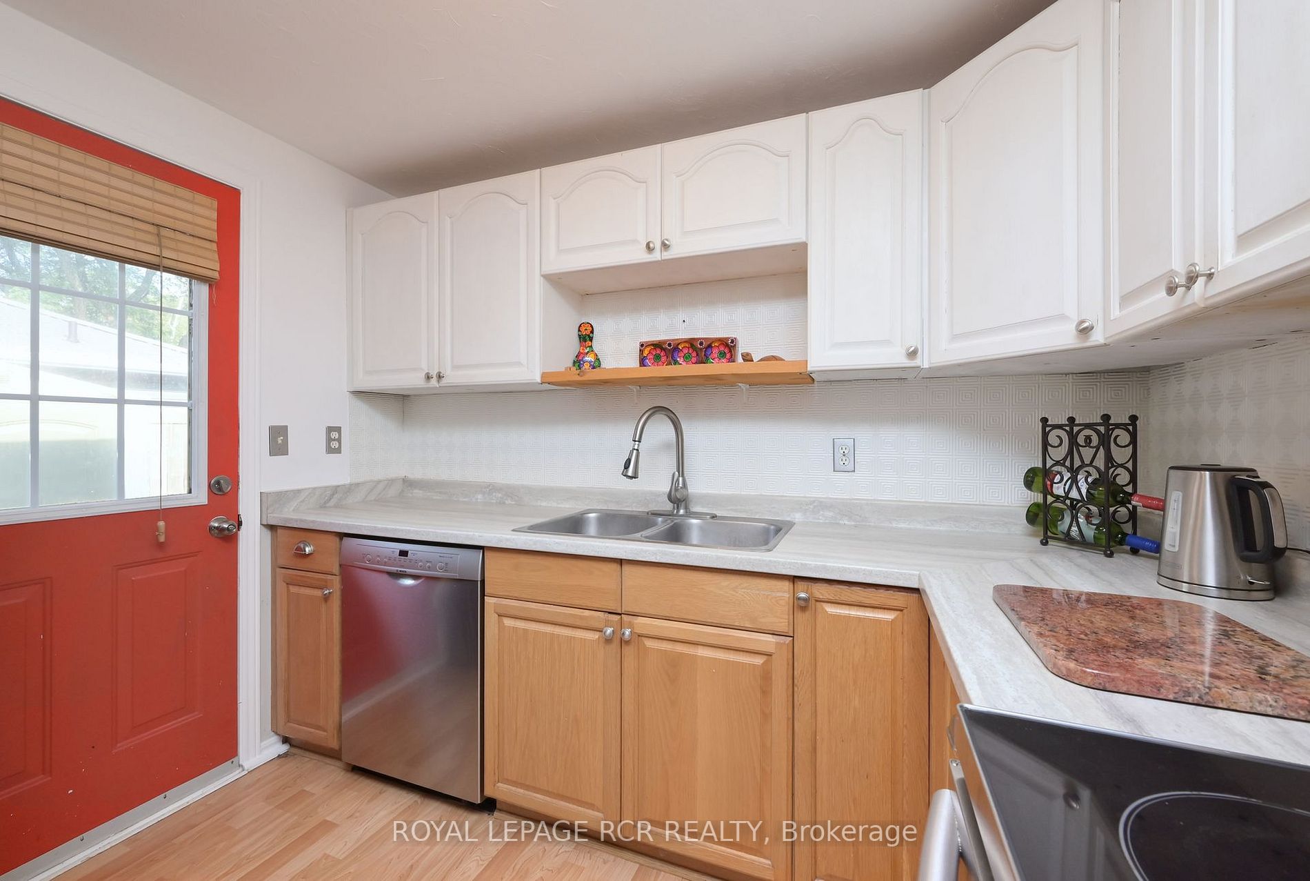 611 Bayview Dr