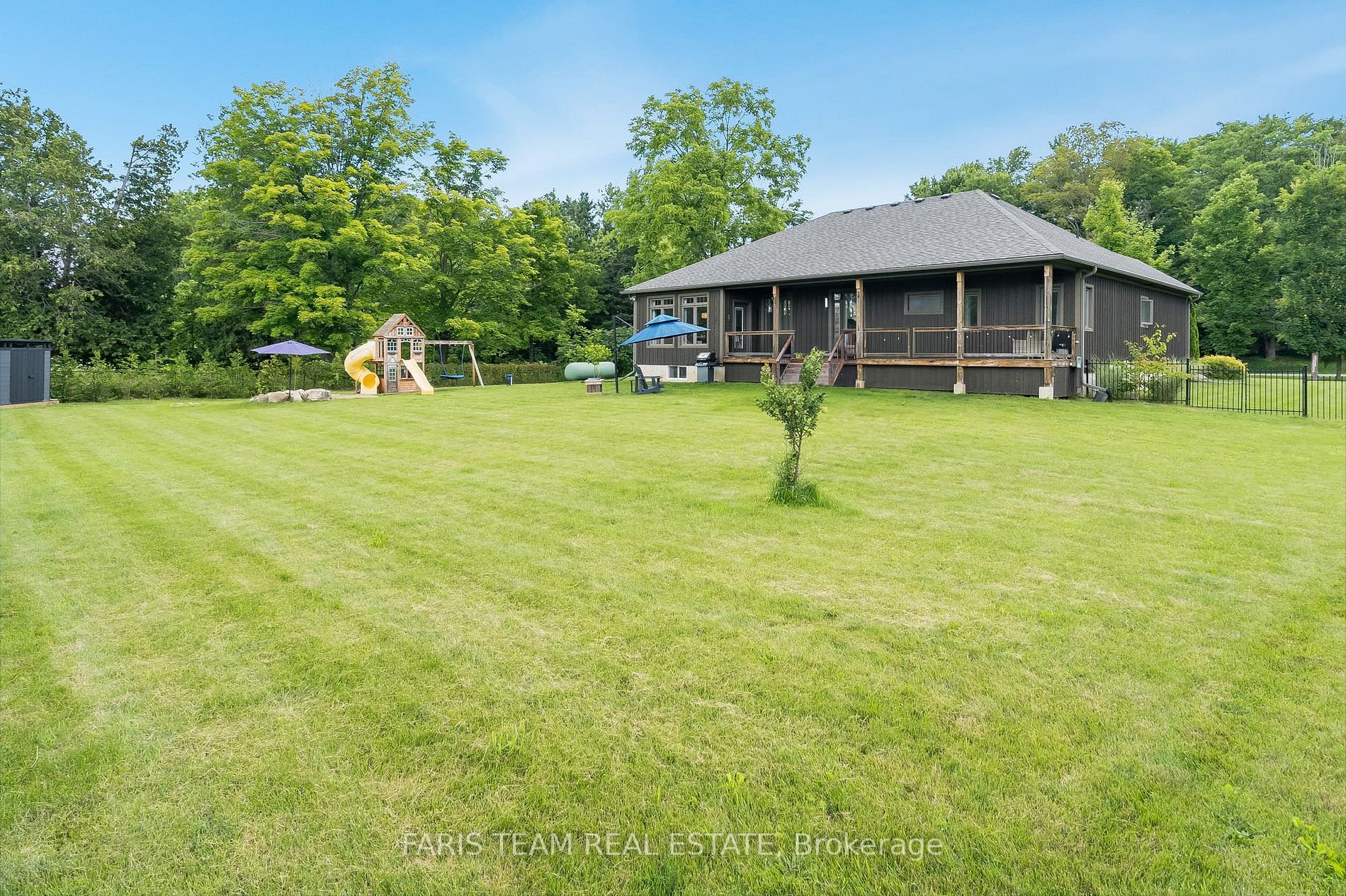 3028 Old Second Road S