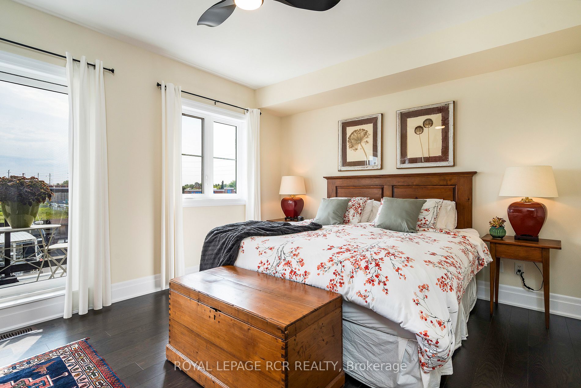 31 Emerson Mews, #3