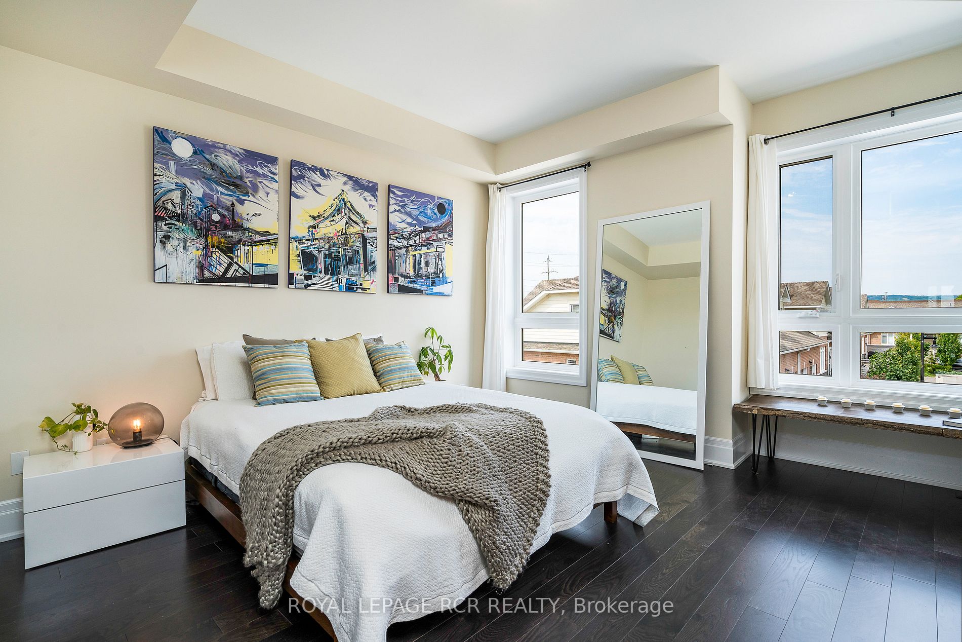 31 Emerson Mews, #3