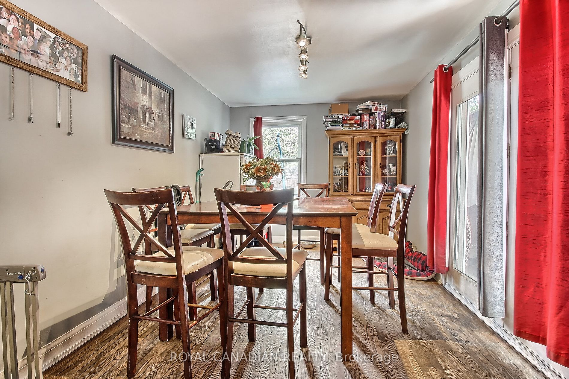 157 Duckworth St