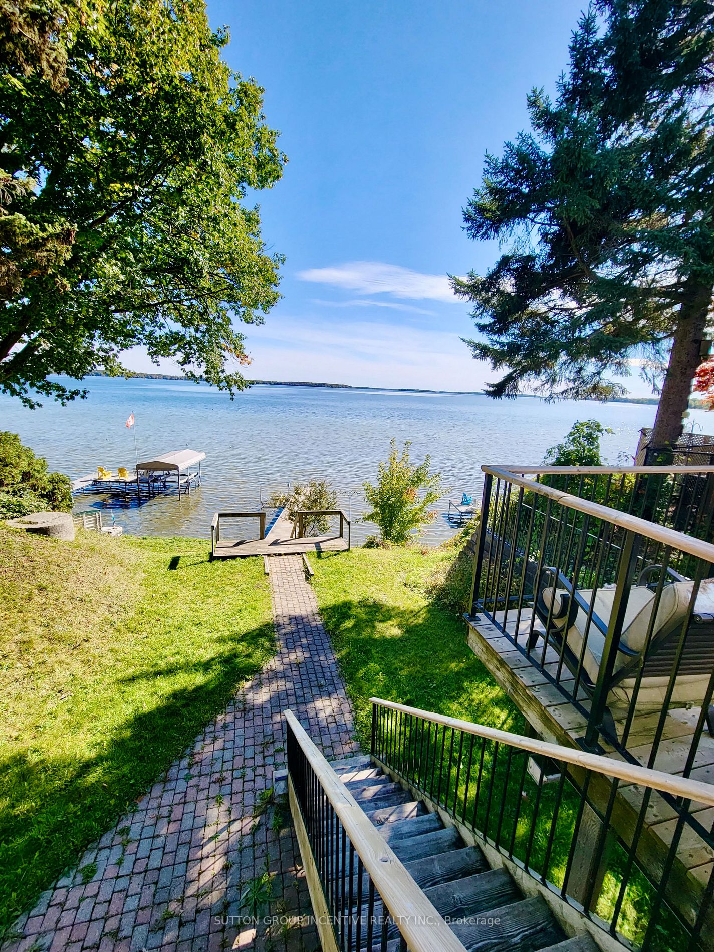 2999 Lakeside Dr