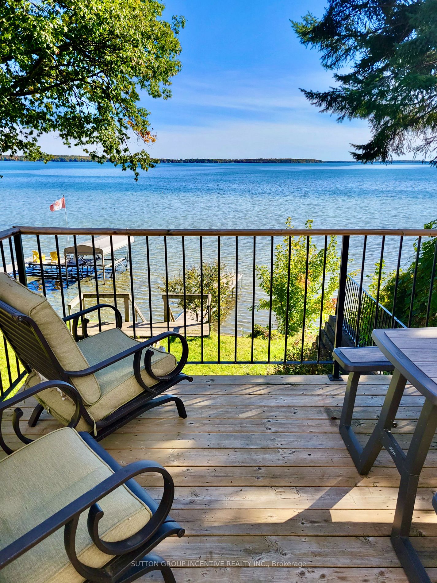 2999 Lakeside Dr