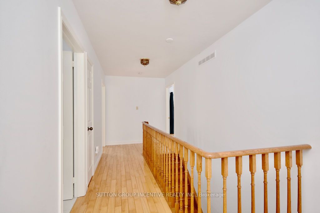 2999 Lakeside Dr
