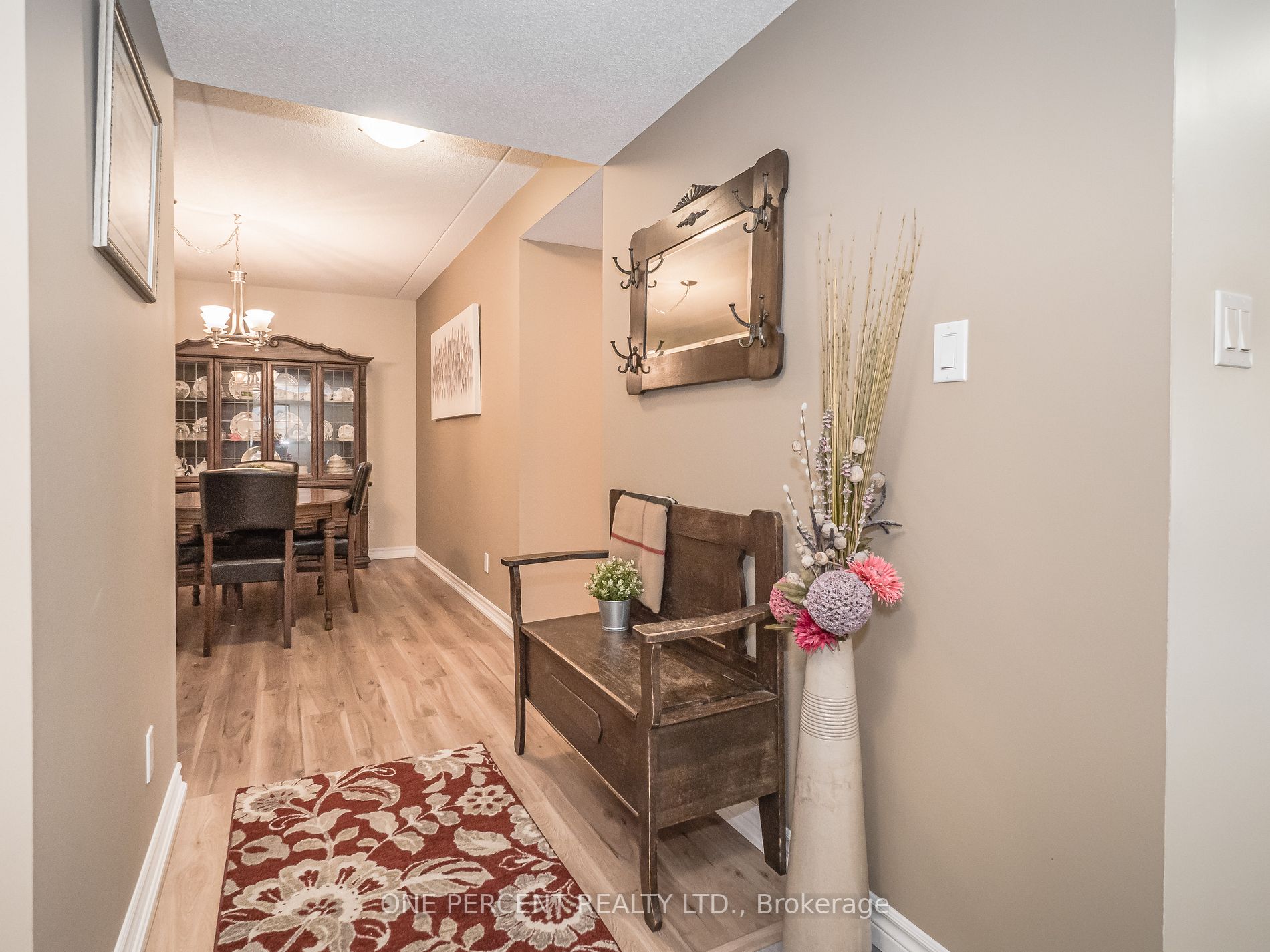 486 Laclie St, #201