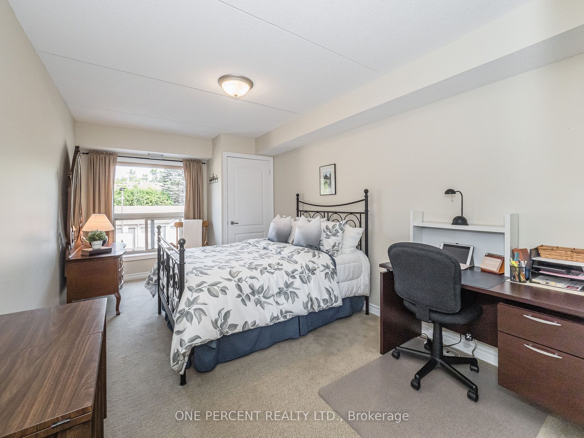 486 Laclie St, #201