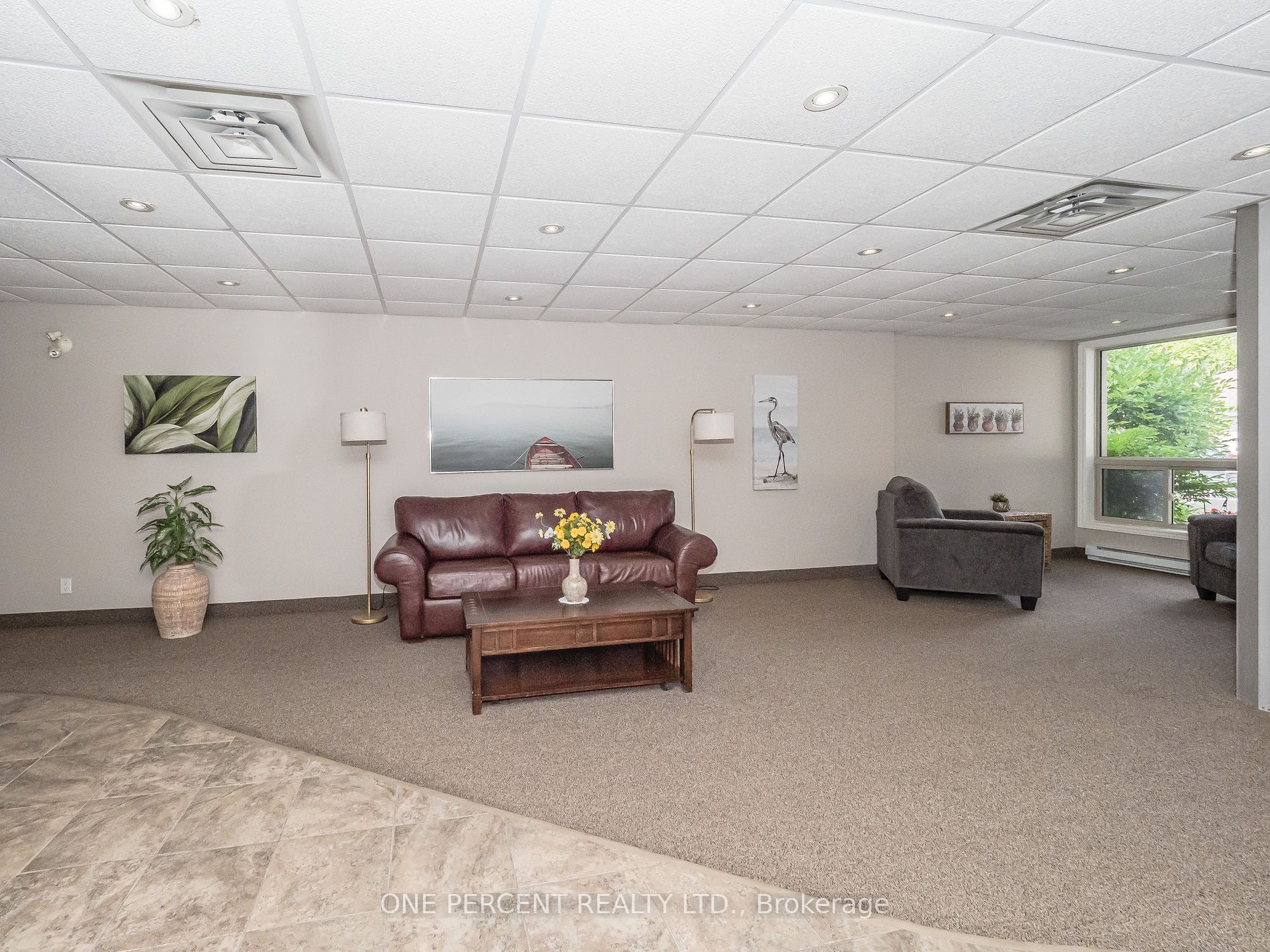 486 Laclie St, #201