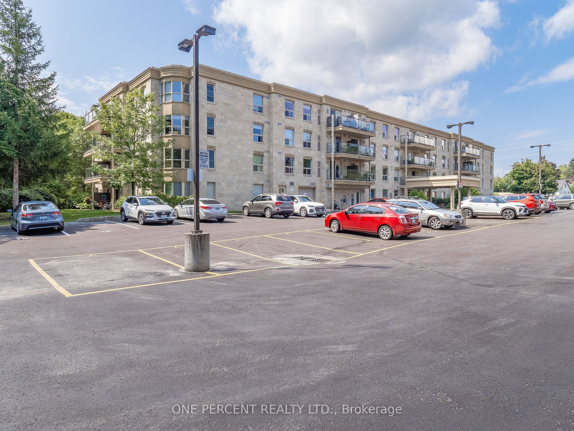 486 Laclie St, #201