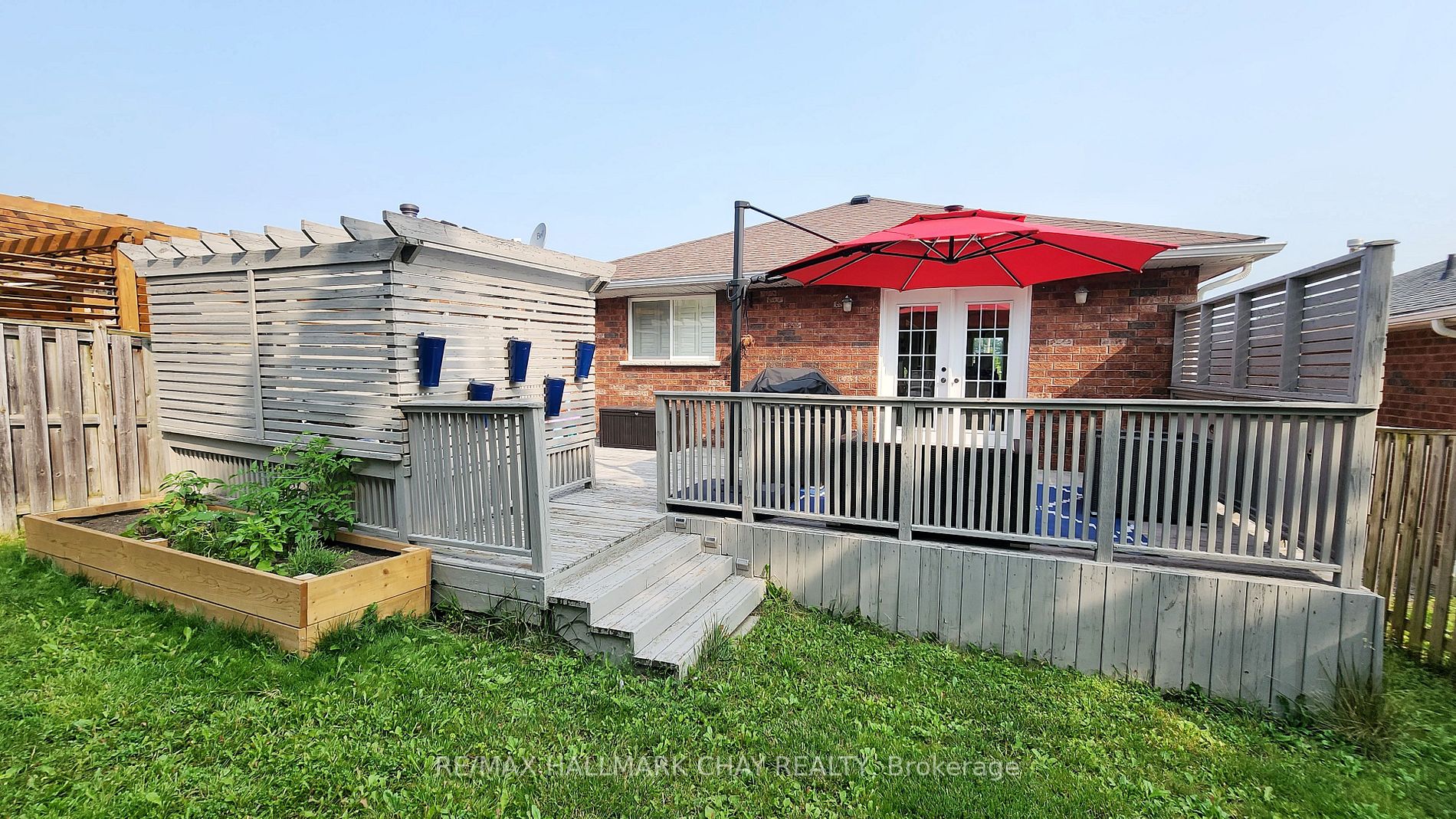 25 Forest Dale Dr