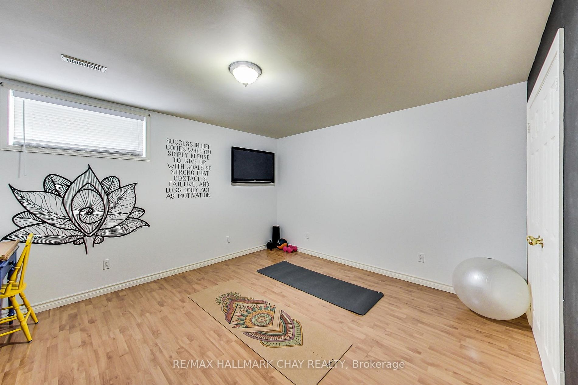 25 Forest Dale Dr