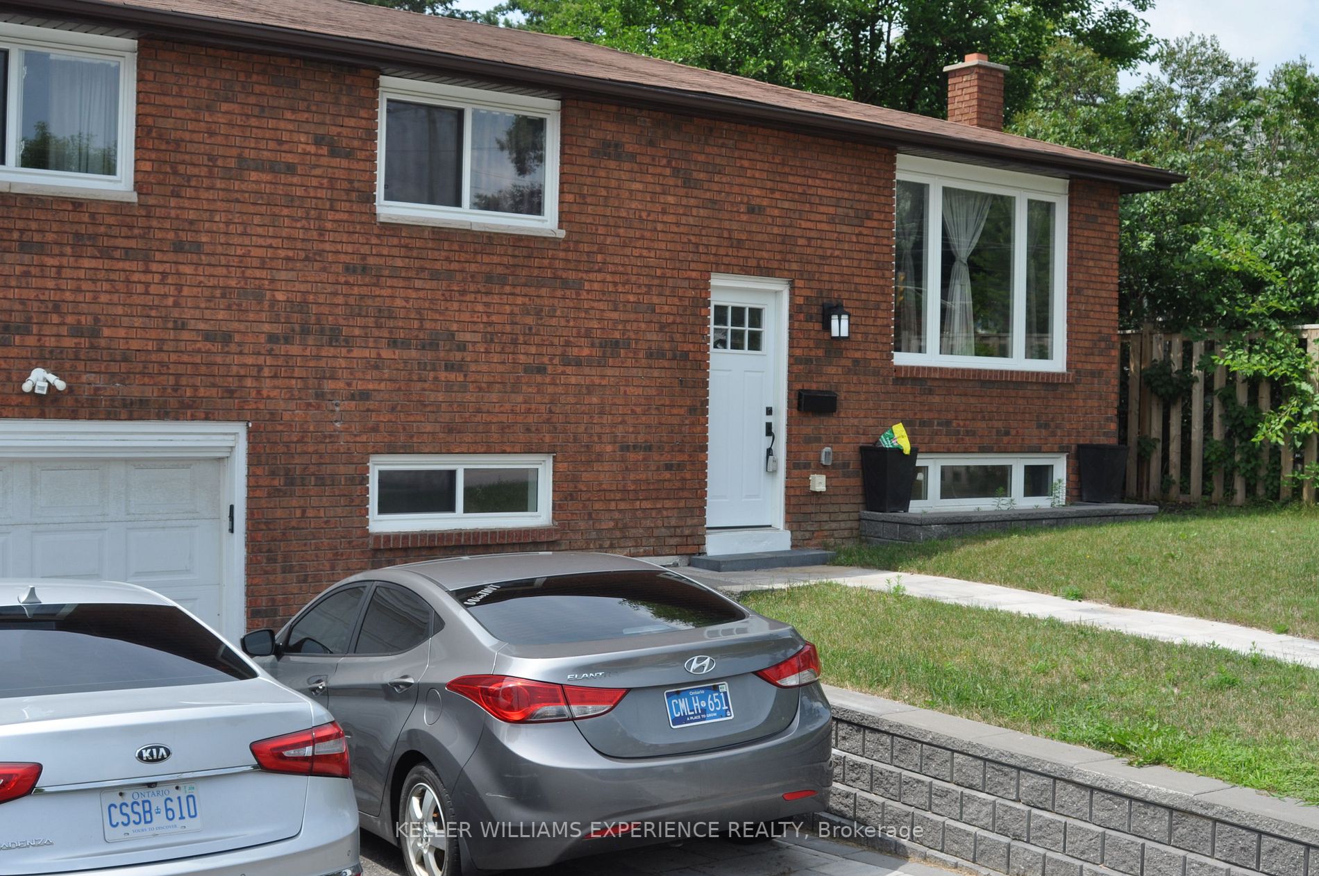 200 Ferndale Drive N