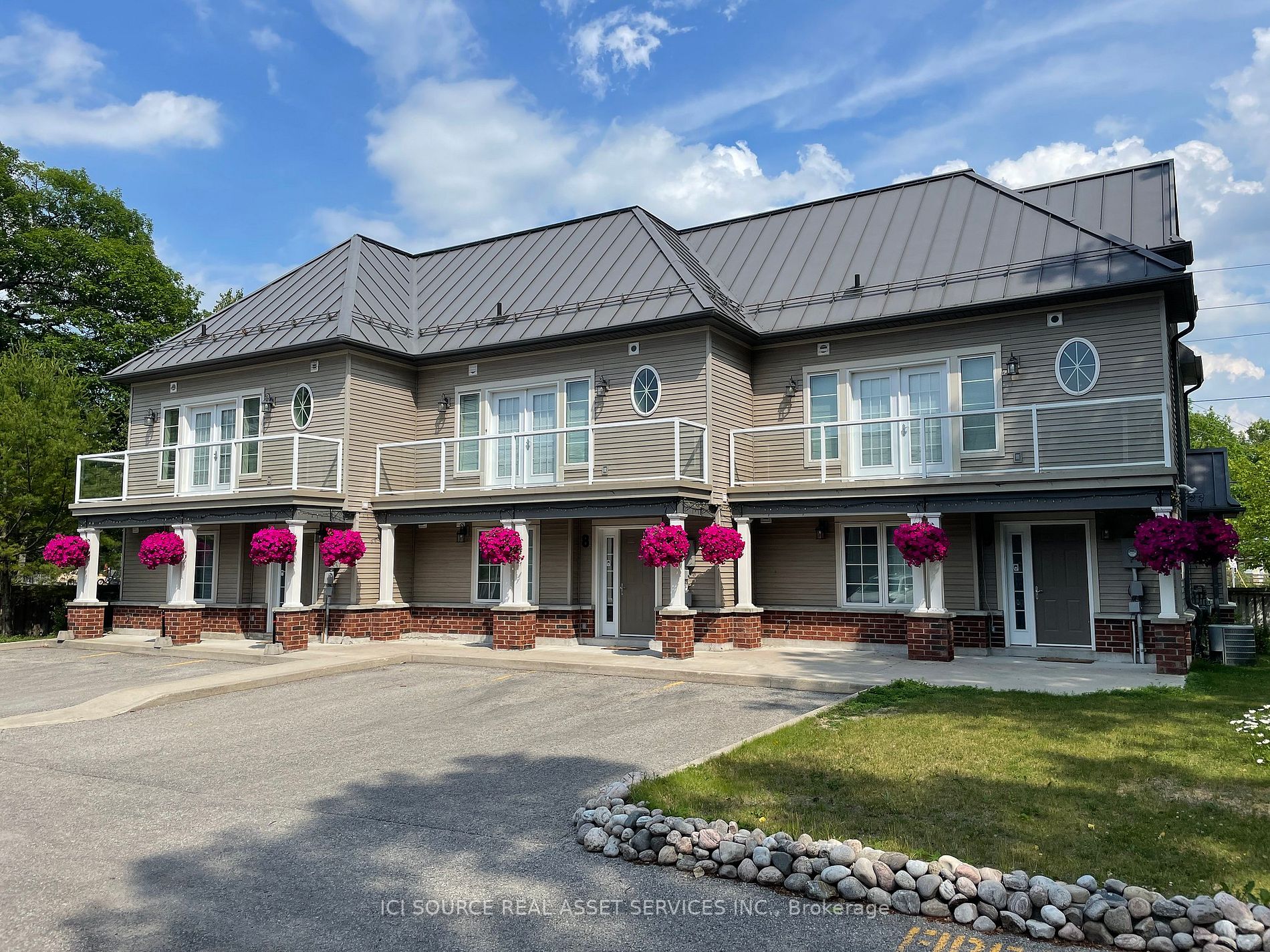 64 River Road E, #9