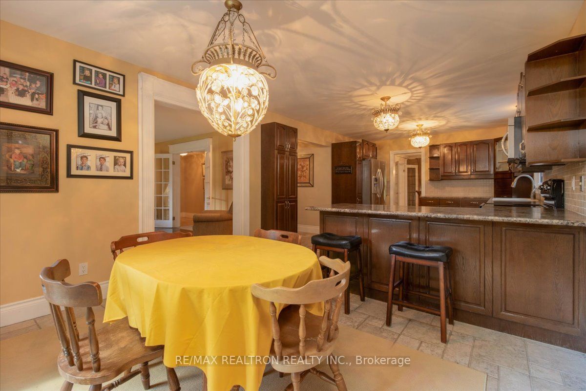 37 Nicholson Cres