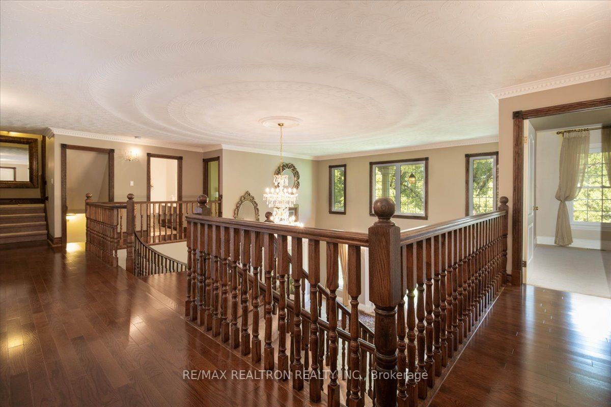 37 Nicholson Cres