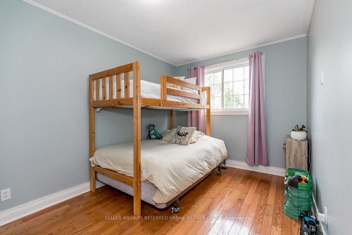 62 Courtice Cres