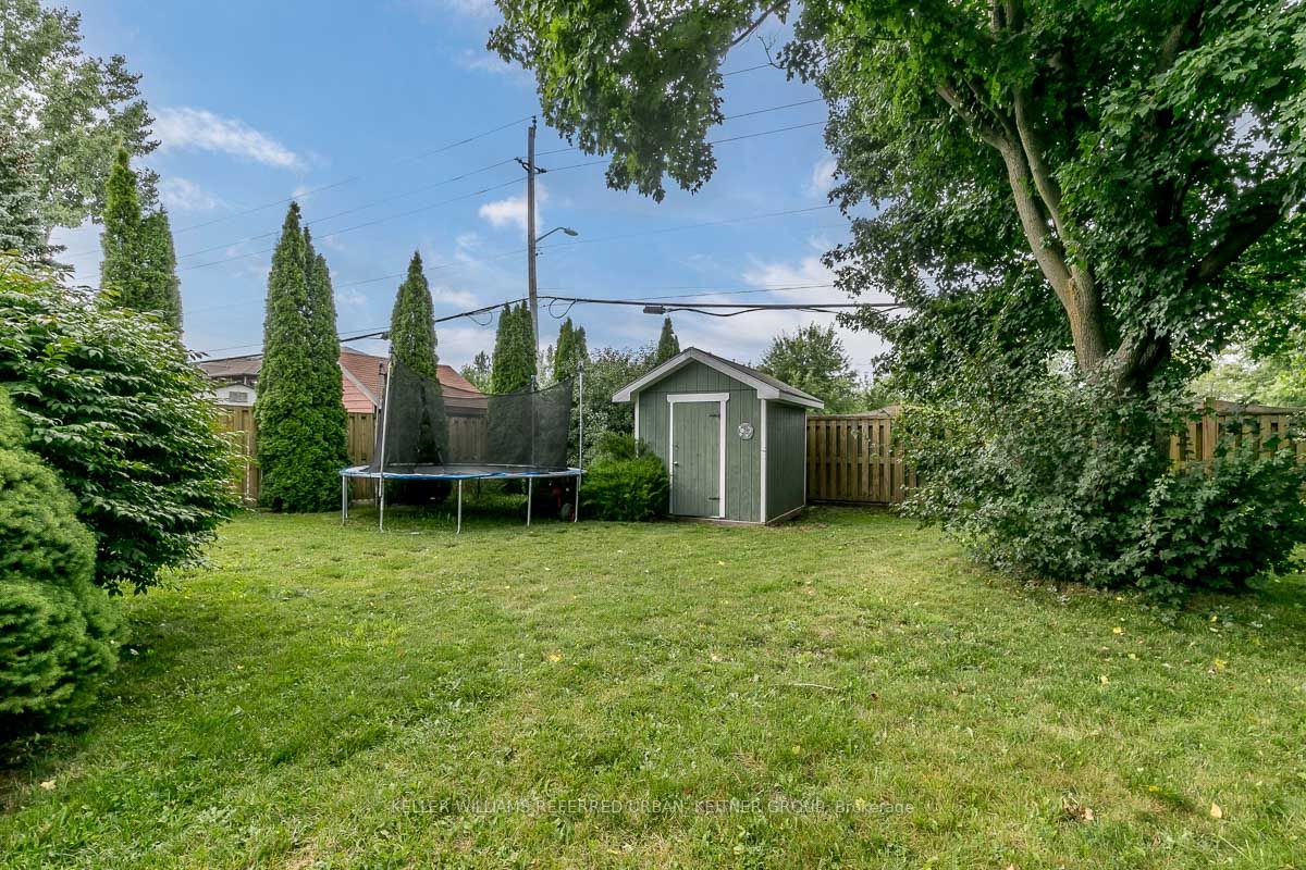 62 Courtice Cres