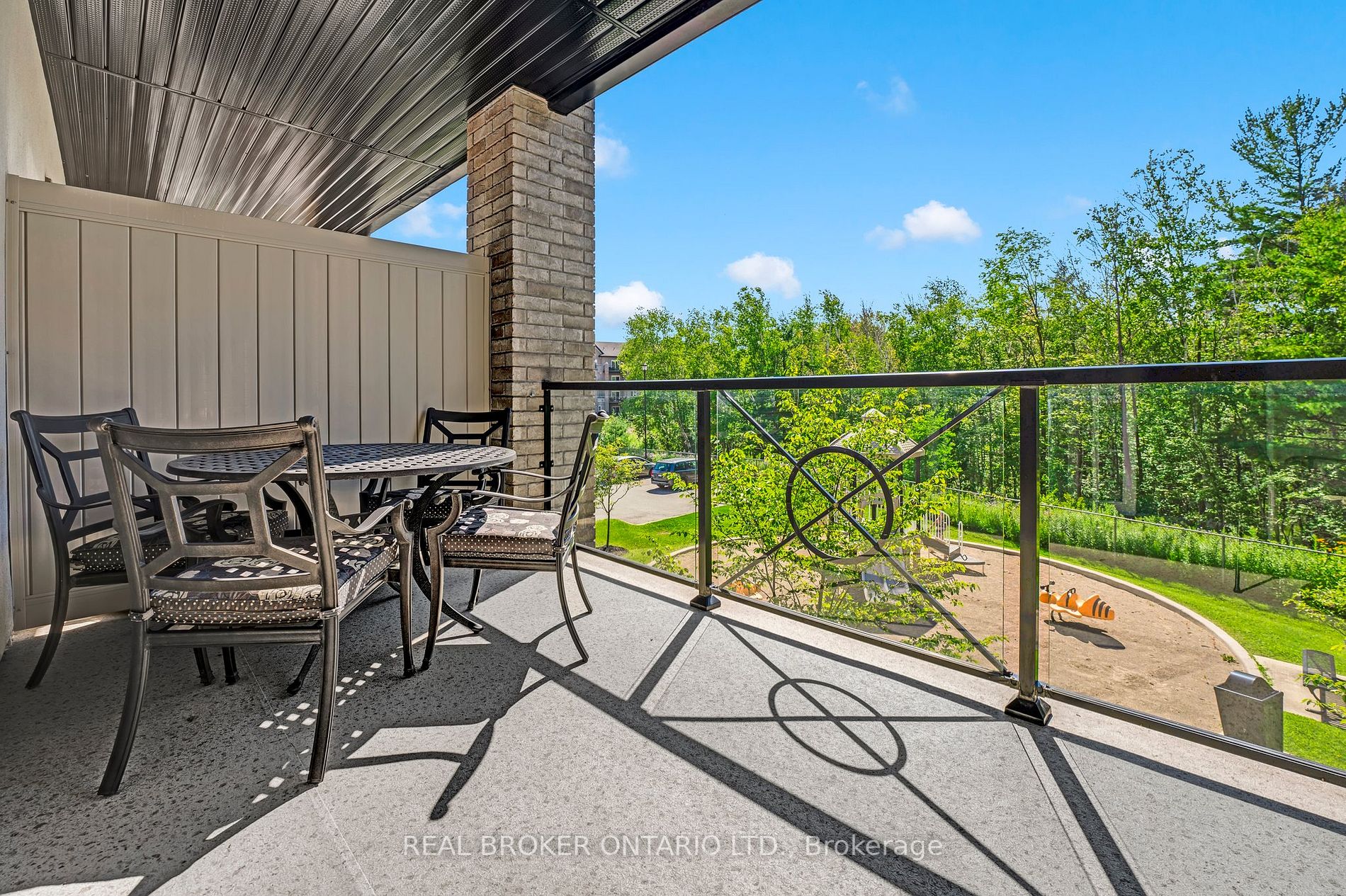 40 Ferndale Dr S, #201