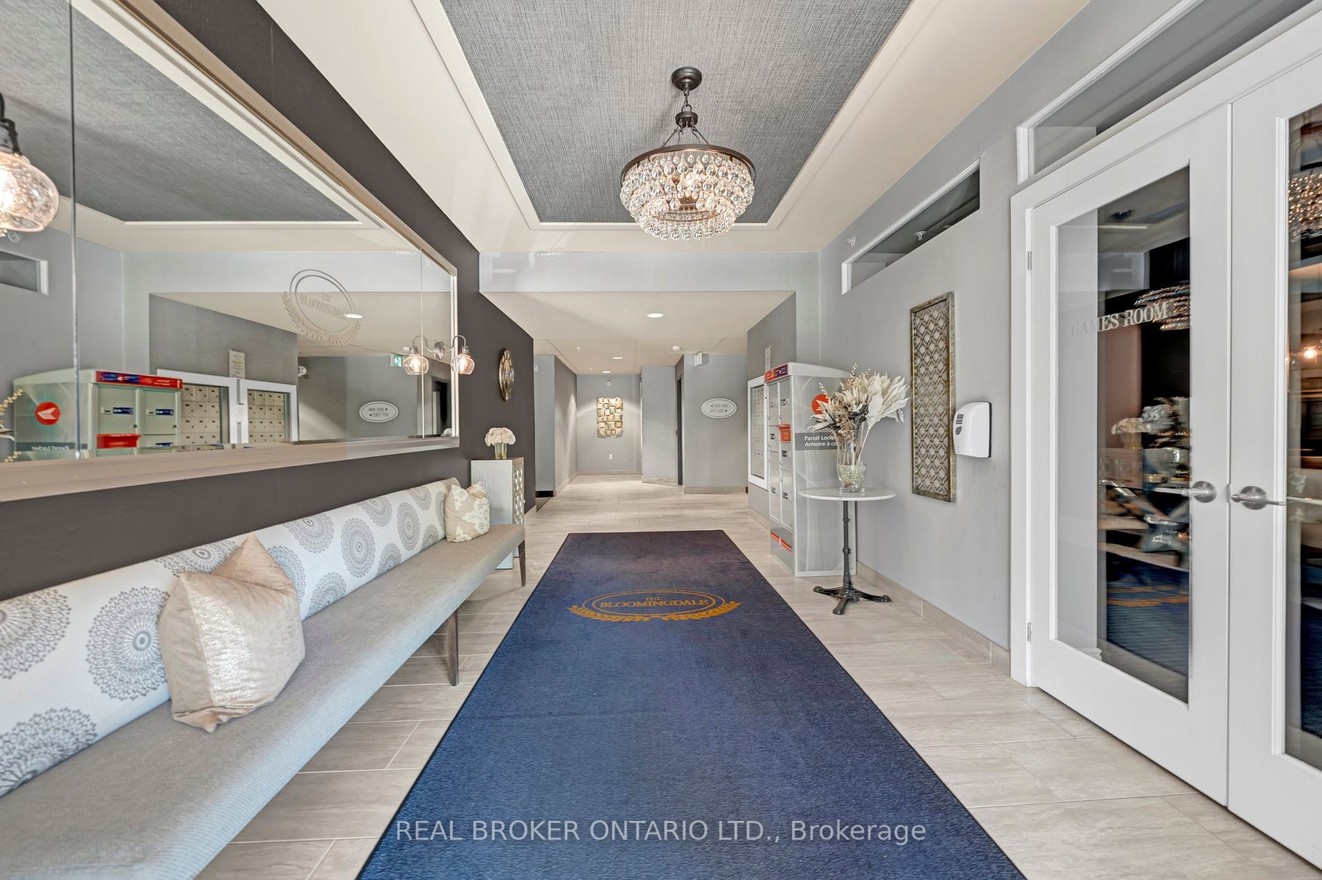 40 Ferndale Dr S, #201