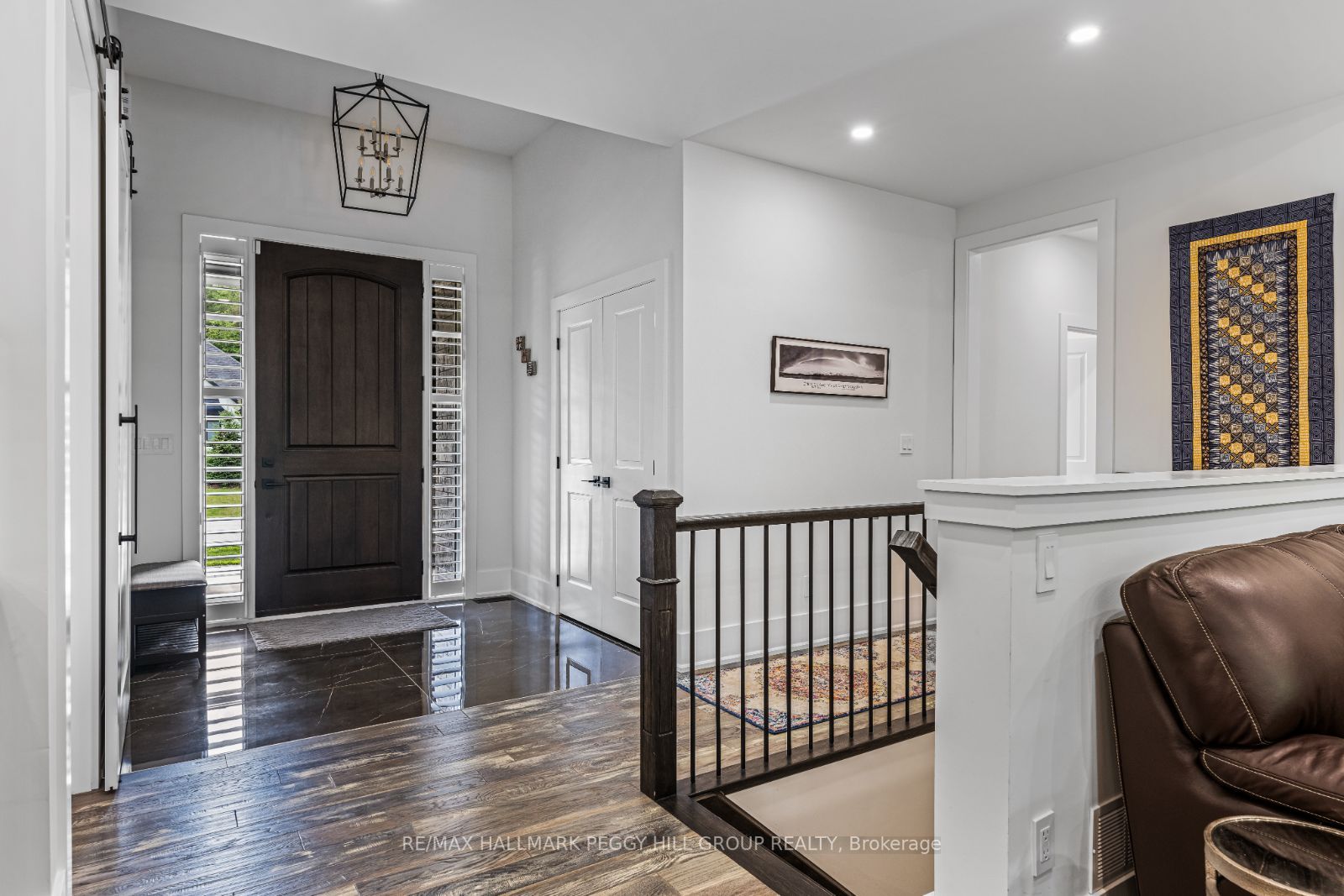 19 Byers St