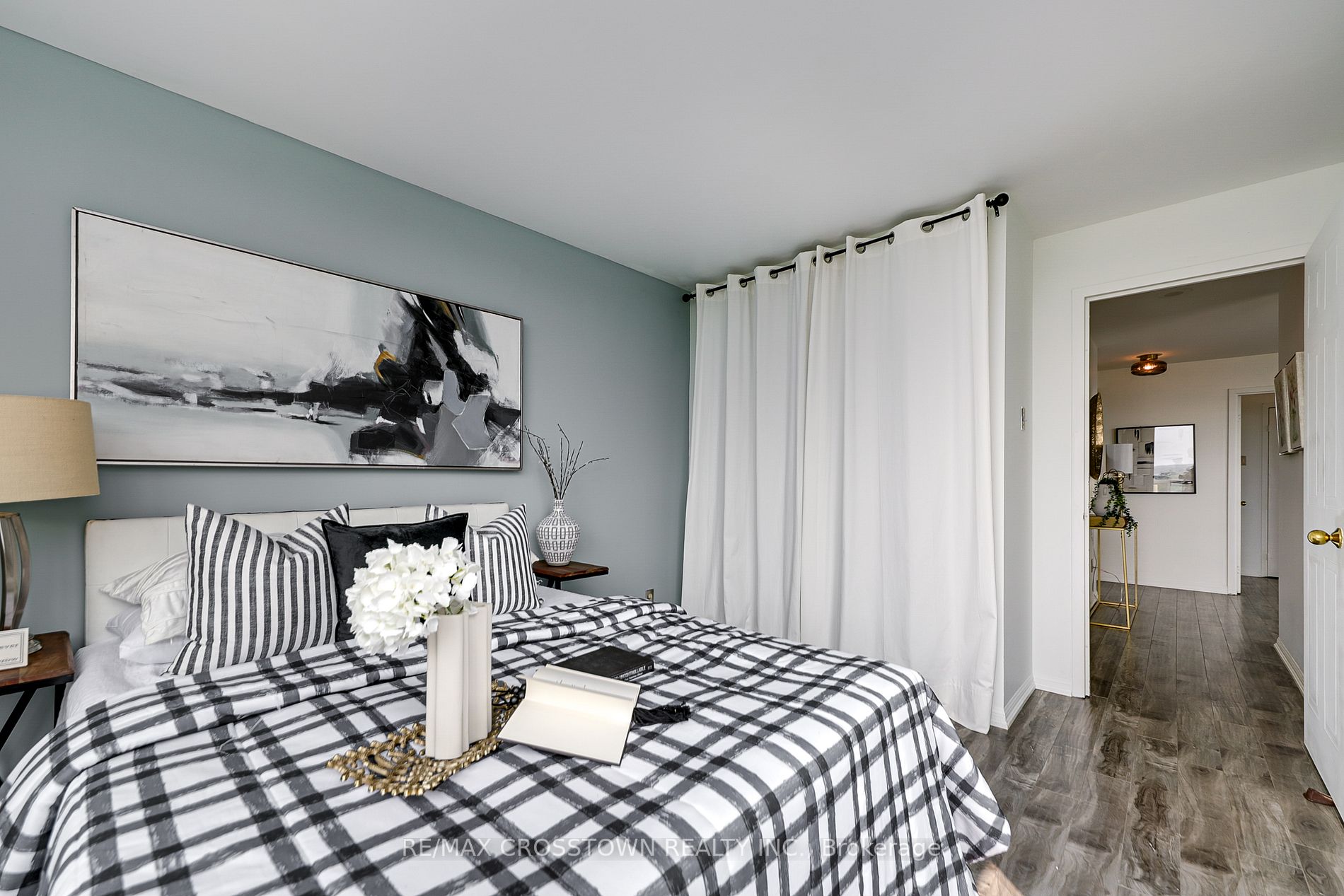 75 Ellen St, #1103