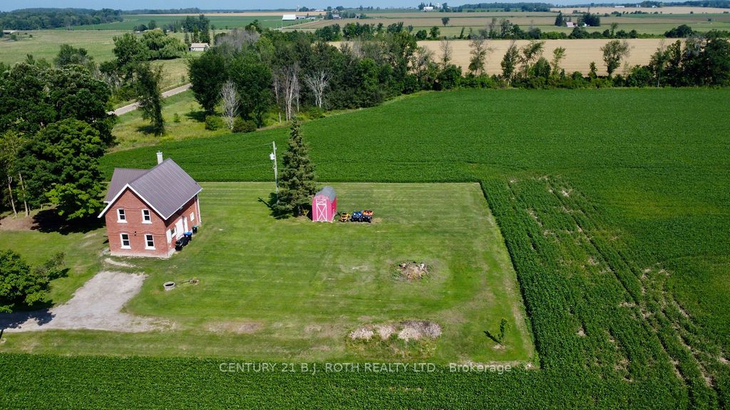 1153 Glengarry Landing Rd S