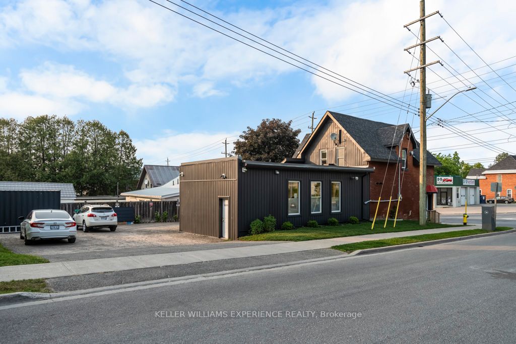 206 Fourth St