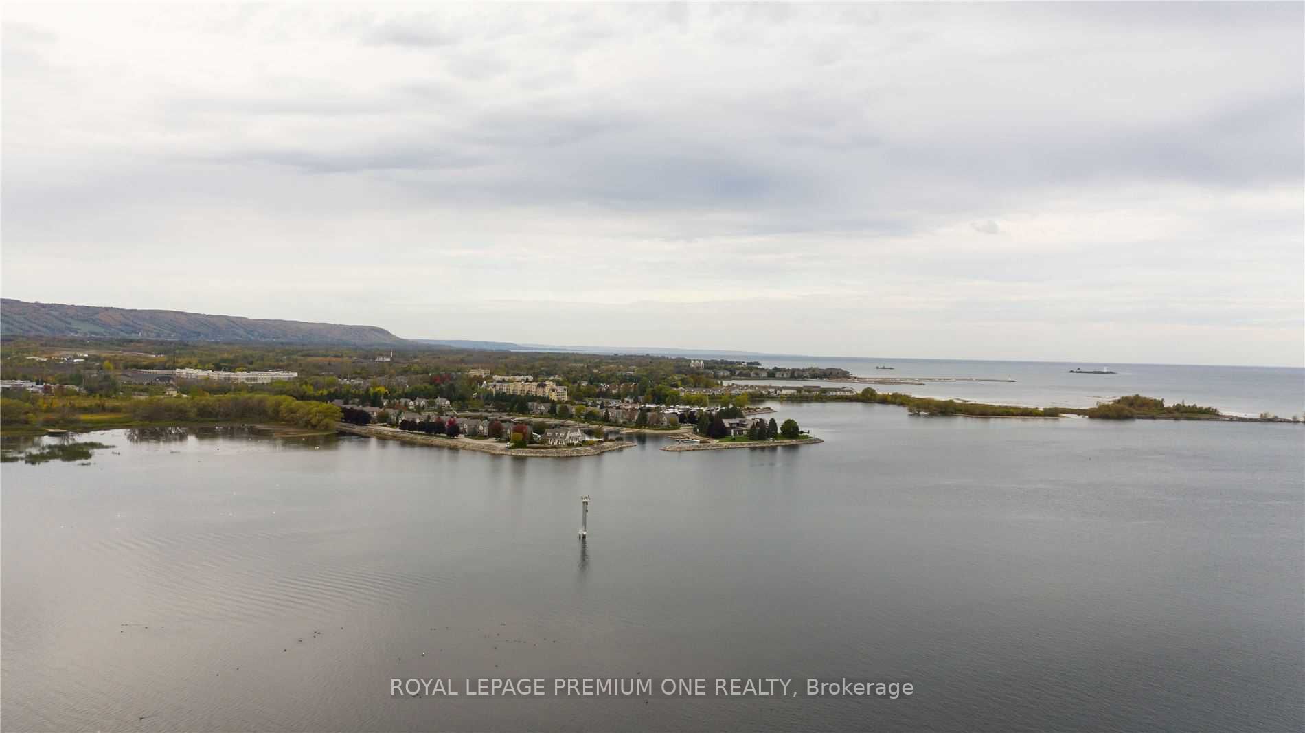 11 Royalton Lane, #11
