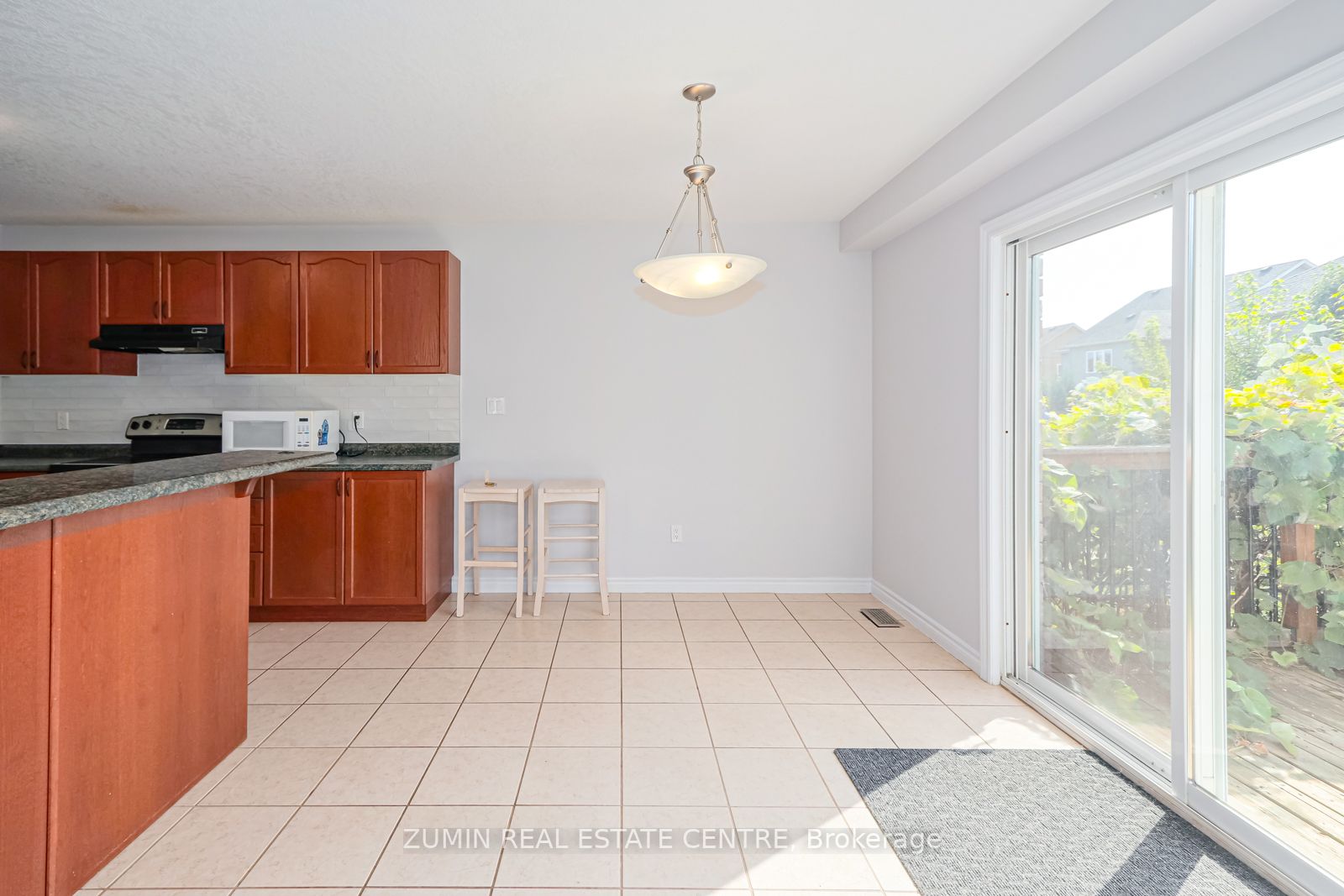 85 Connor Ave