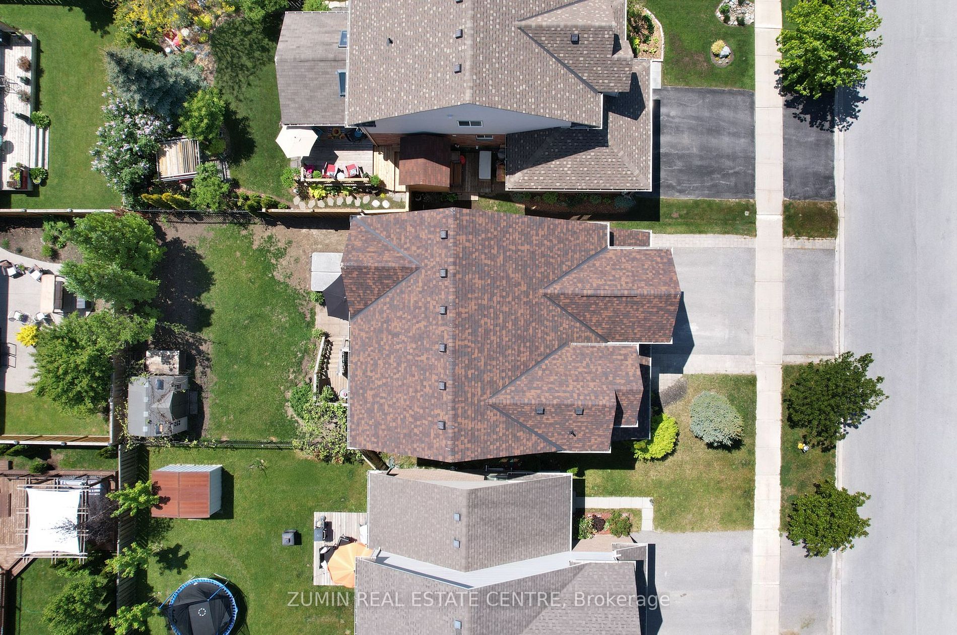 85 Connor Ave