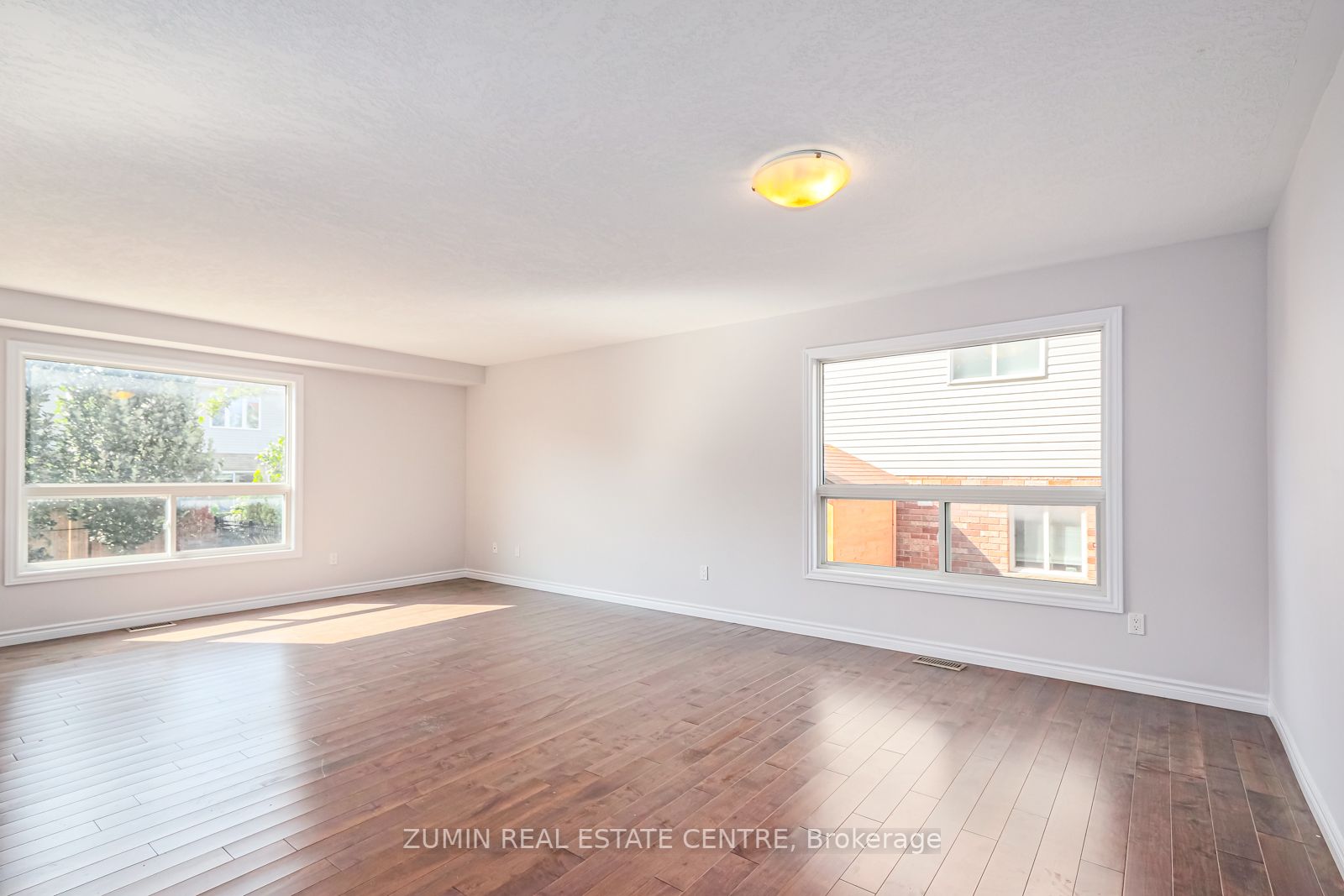 85 Connor Ave
