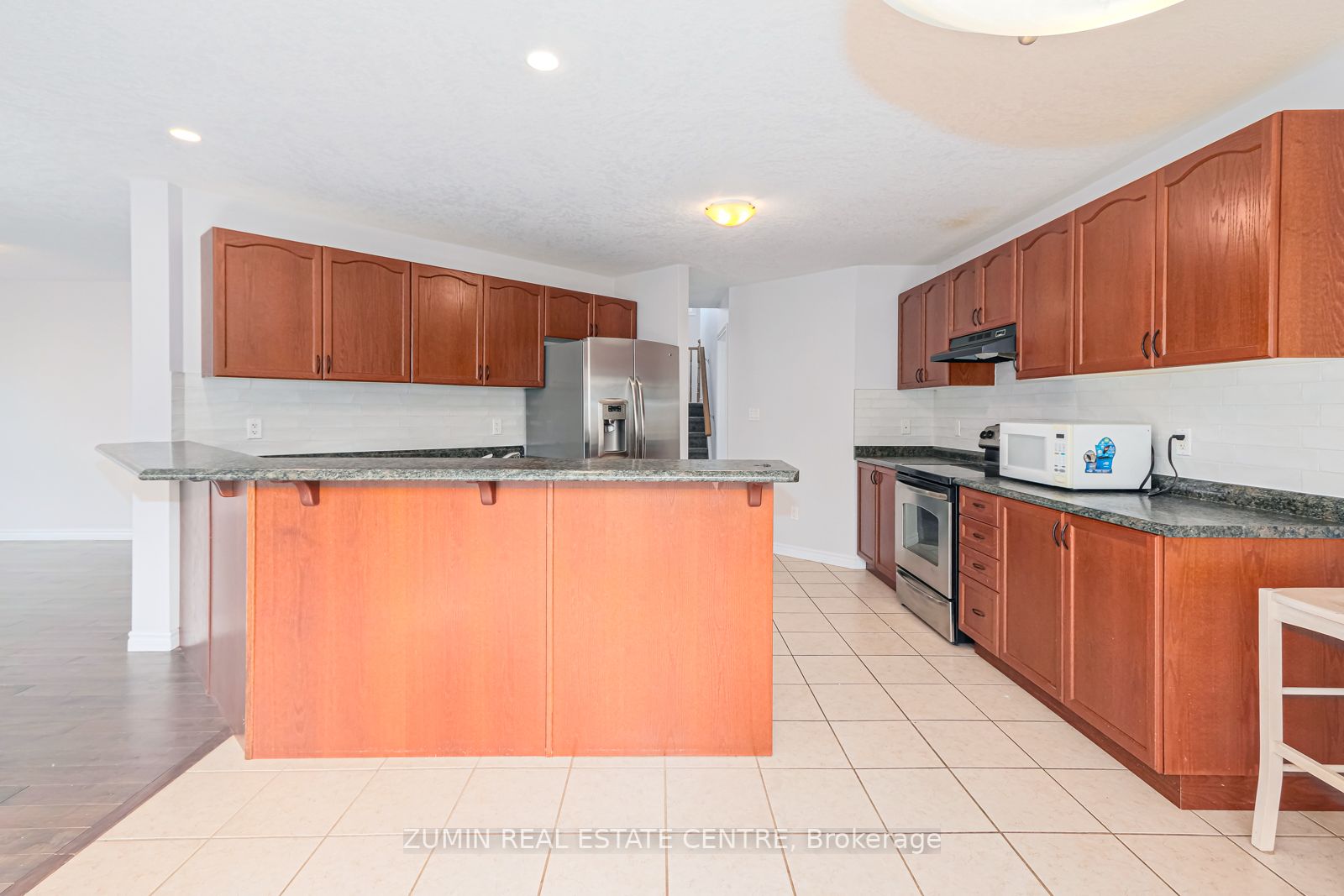 85 Connor Ave