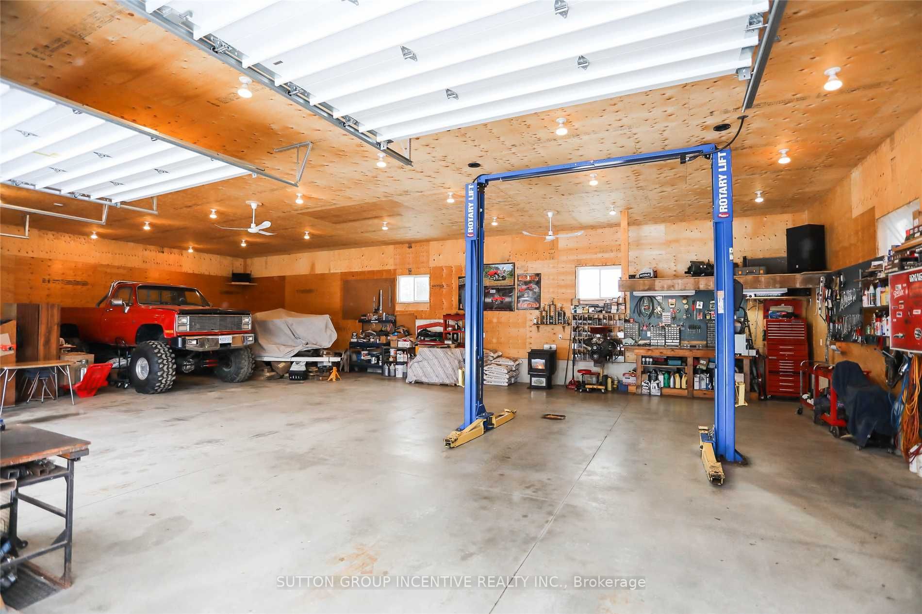 5870 Concession 2 Road