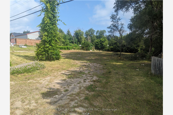 9592 Beachwood Rd, Collingwood