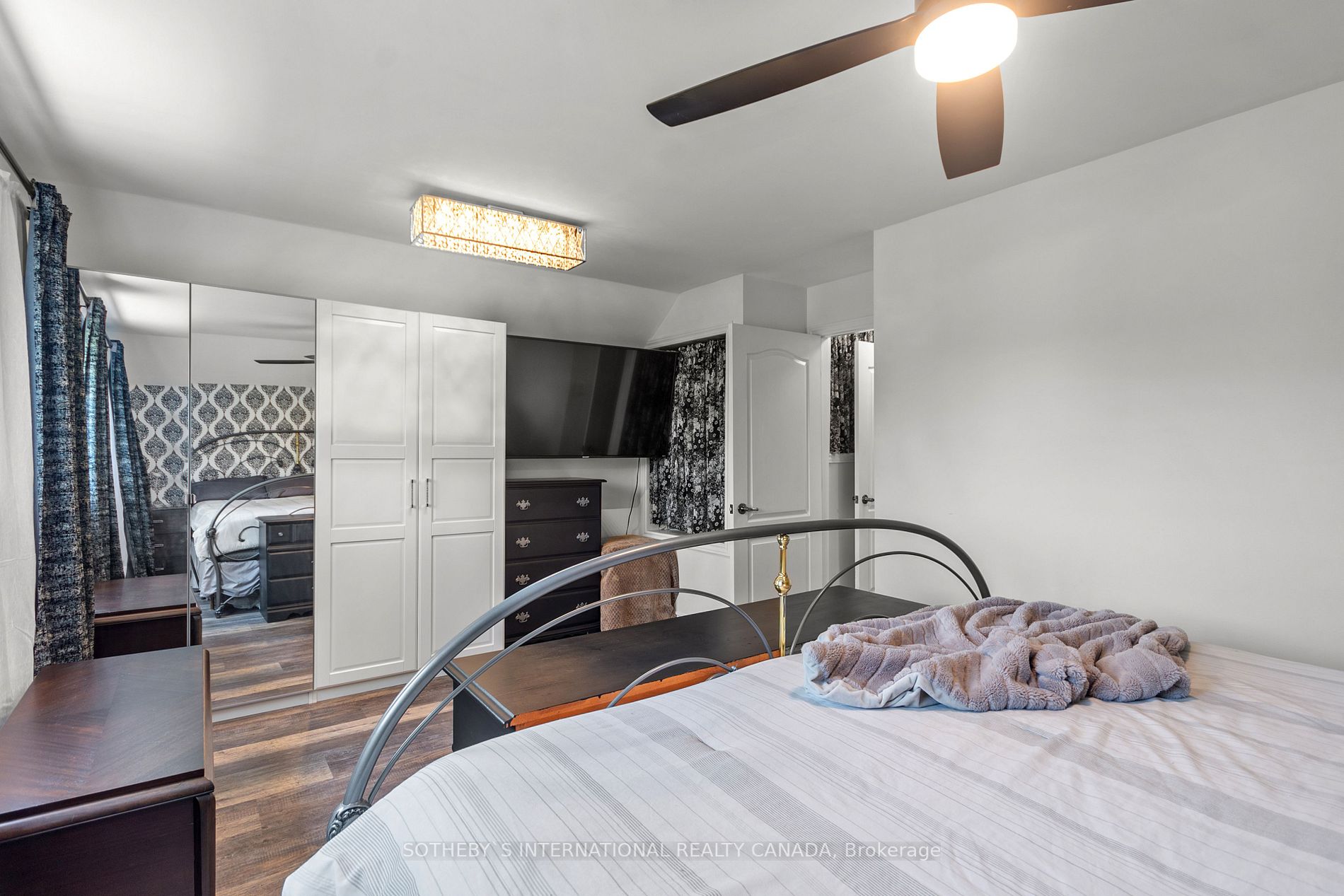 8870 County 93 Rd