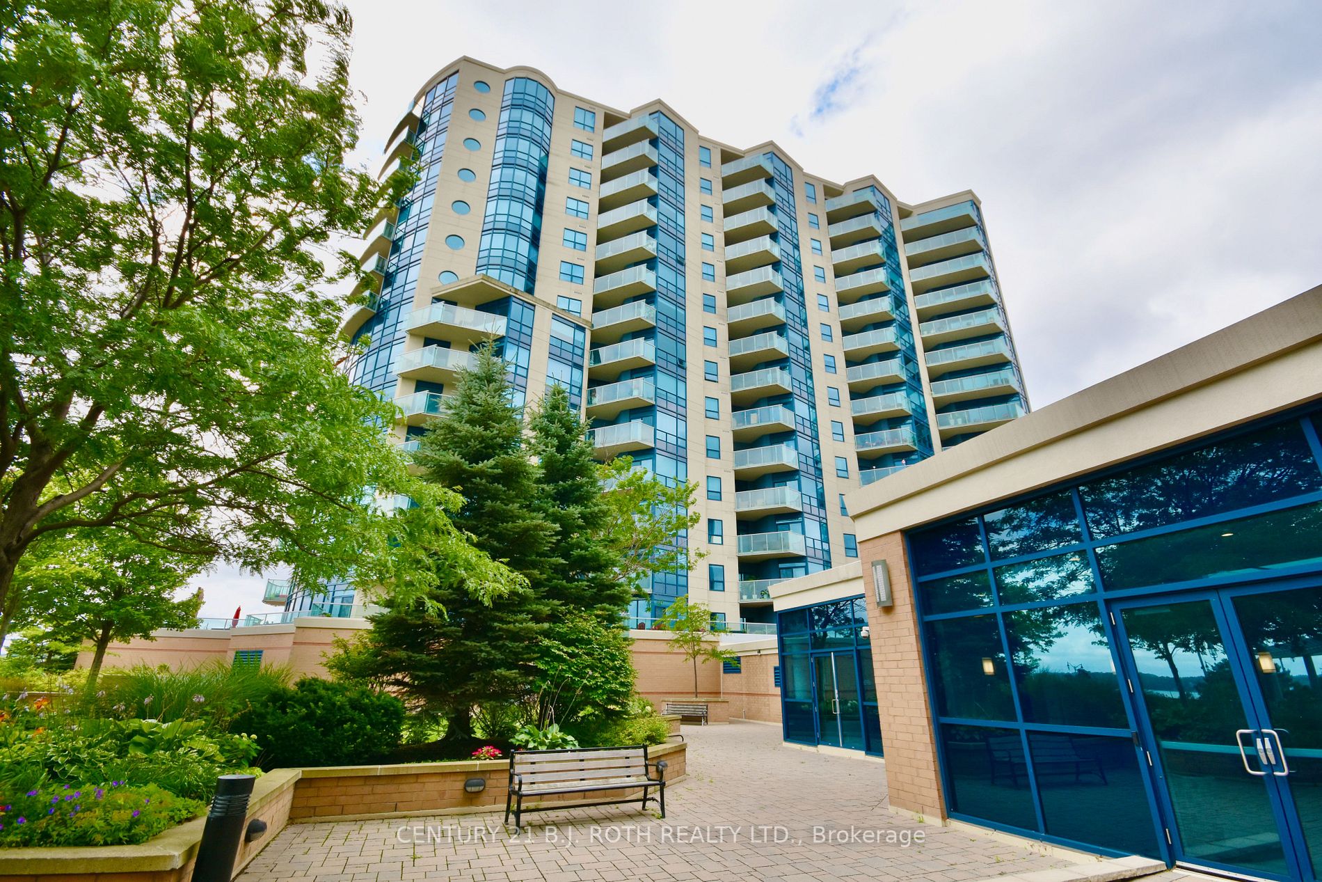 37 Ellen Street, #PH11