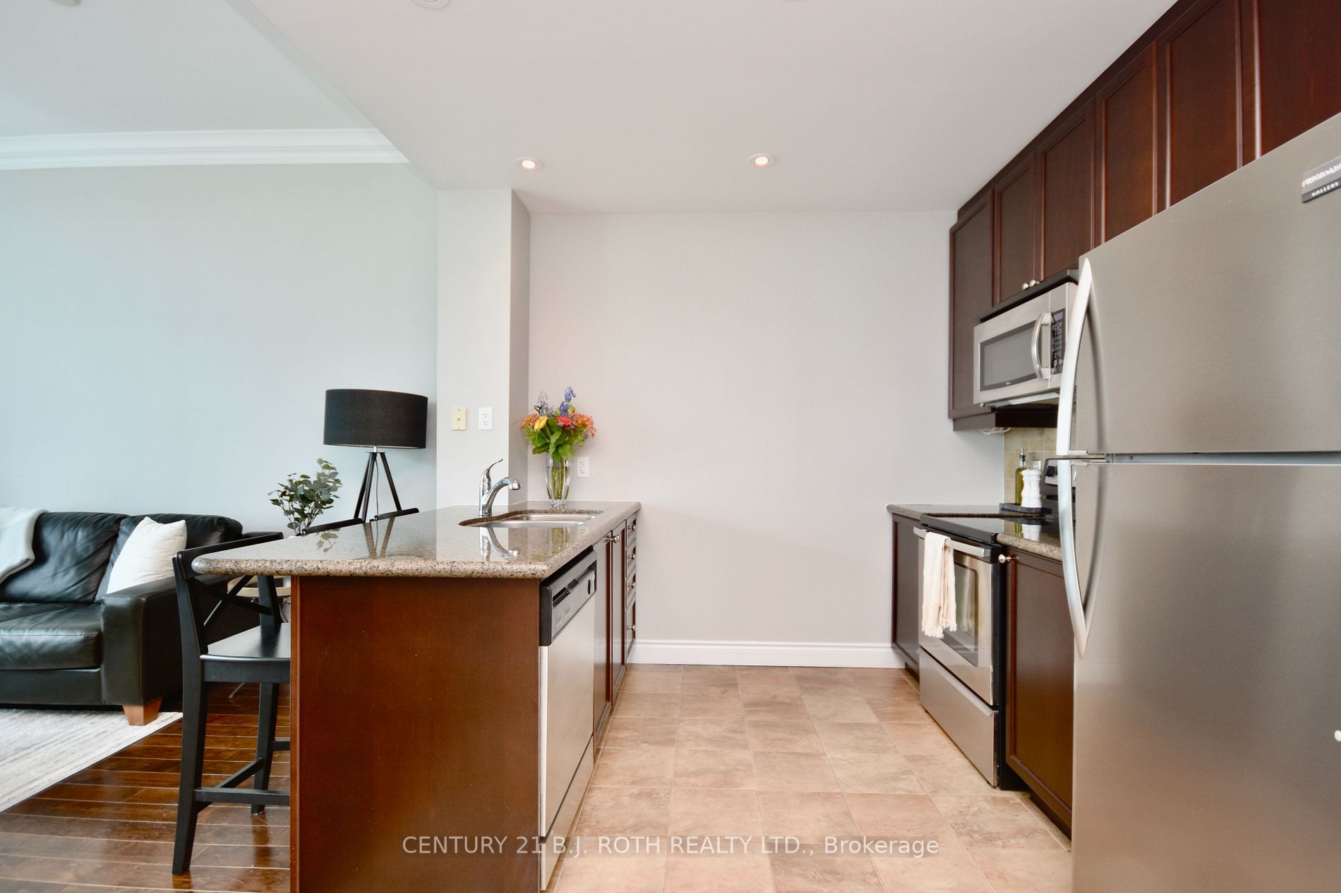 37 Ellen Street, #PH11