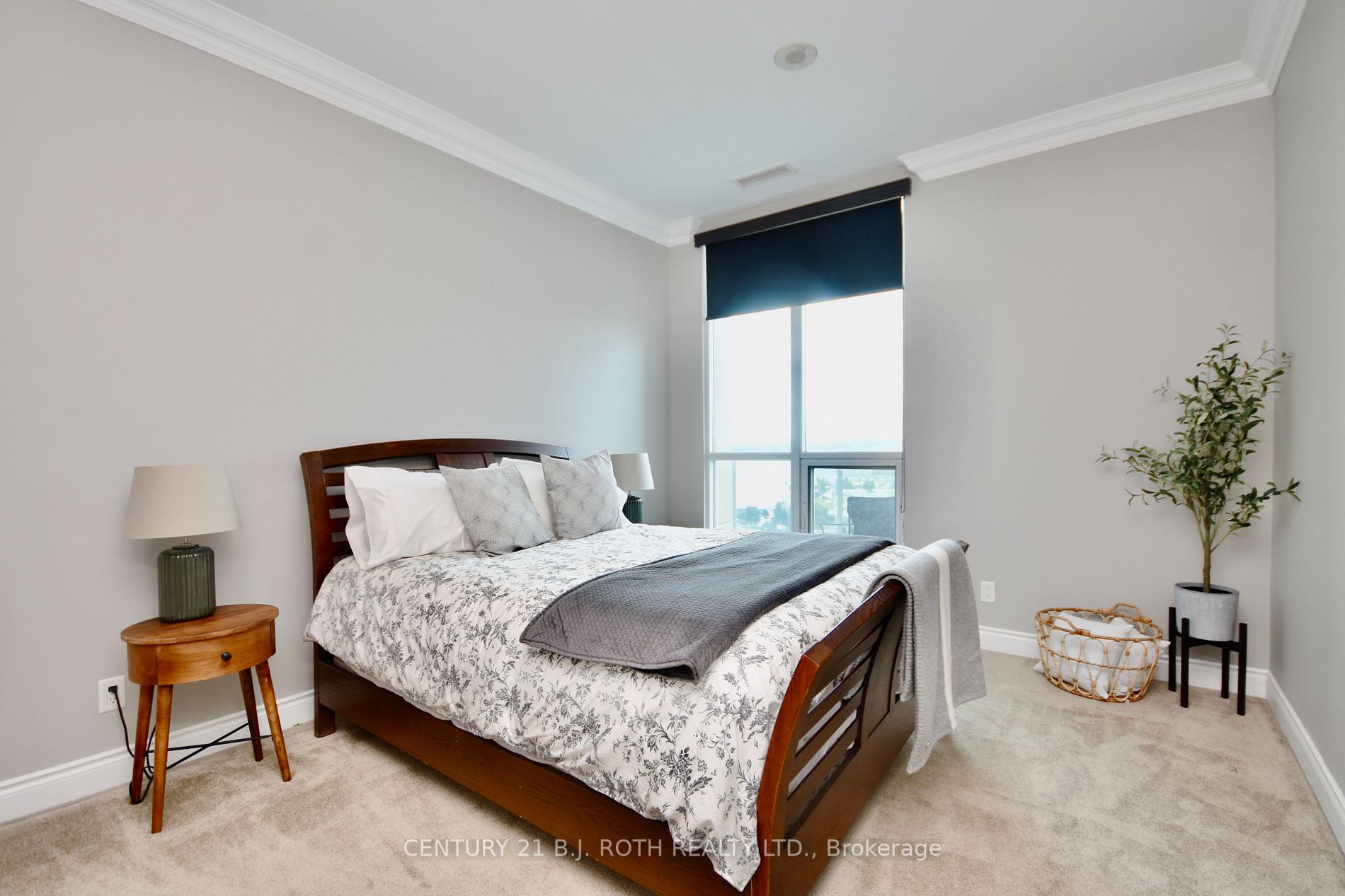 37 Ellen Street, #PH11