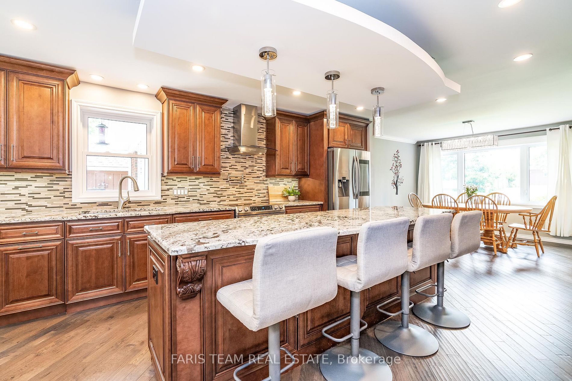 105 Bayview Dr