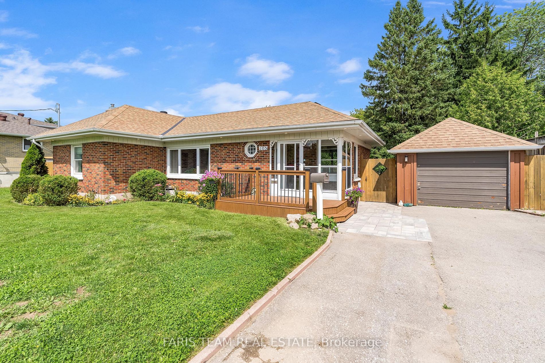105 Bayview Dr